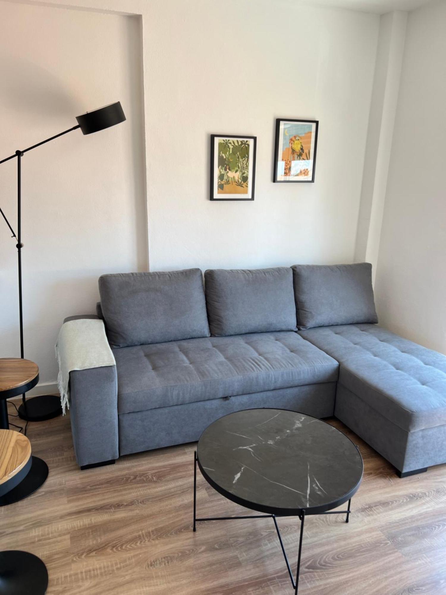 Ton's Loft Caparica Apartment *