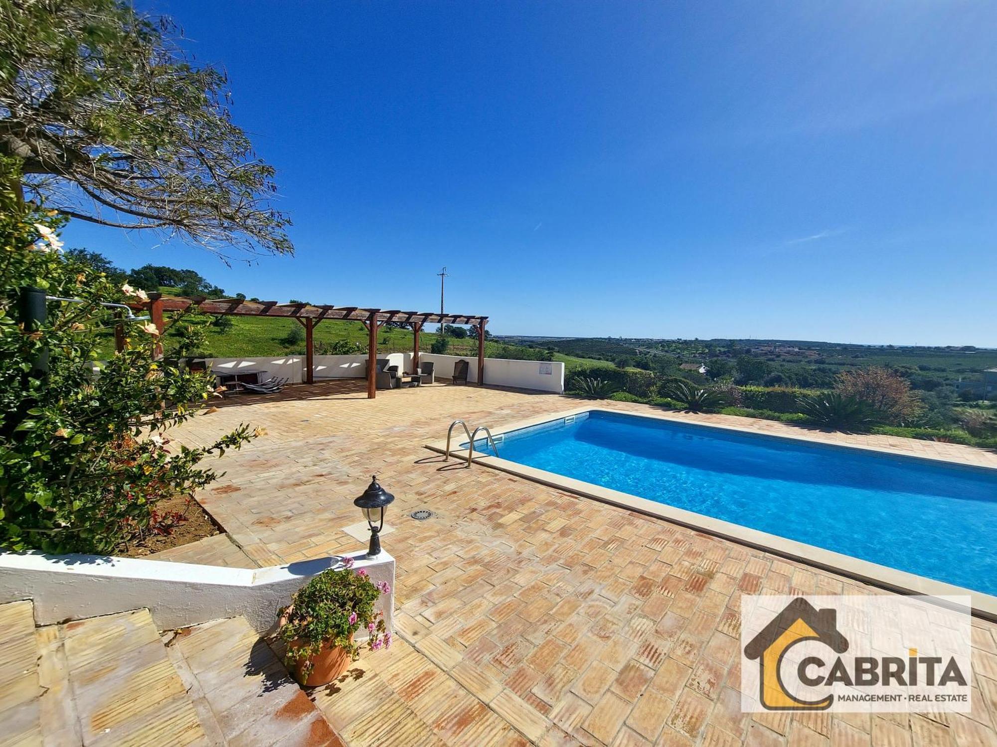 Quinta Dos Medronheiros Holiday home Altura