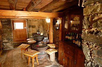 Casal Da Corticada Country house *