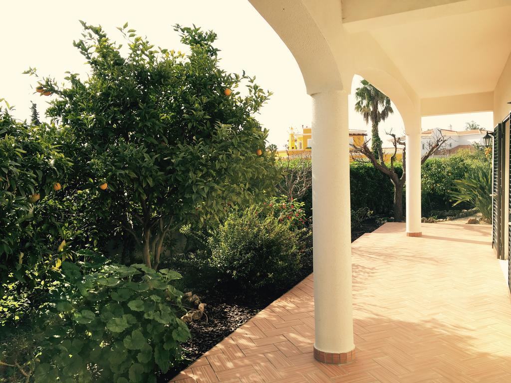 Vilamar Villa *