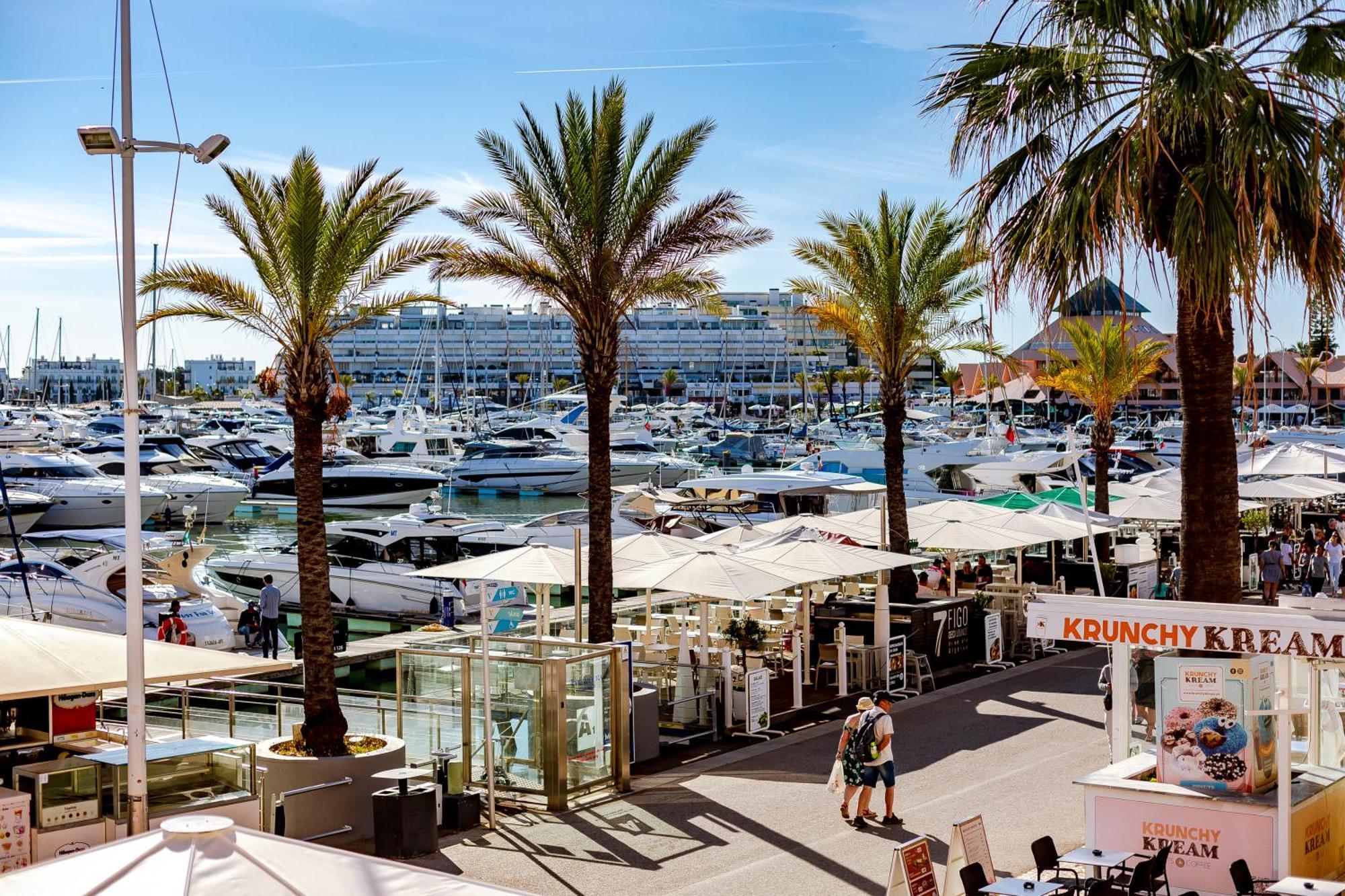 Al - Vista Marina 1