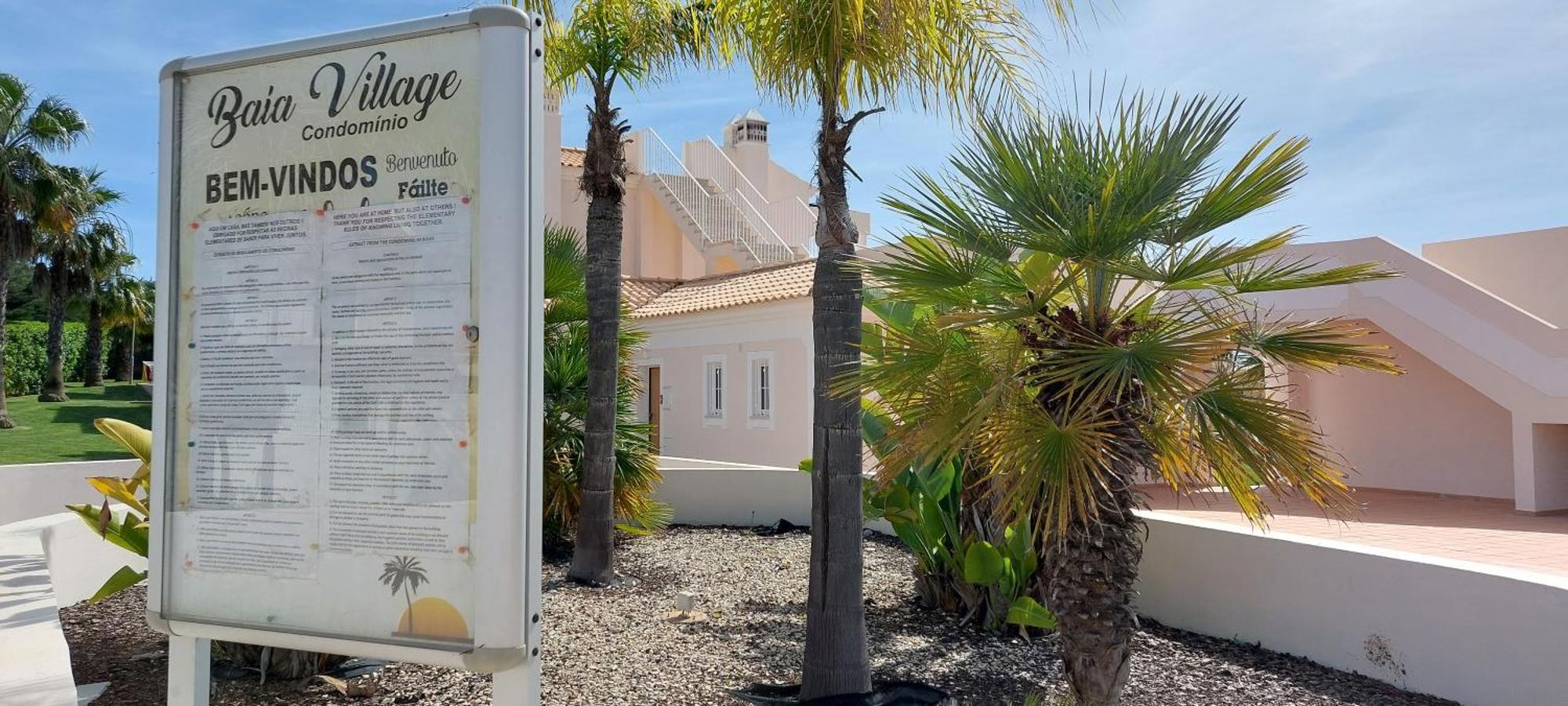 Apartamento Baia Village - Do Castelo - Gale - *