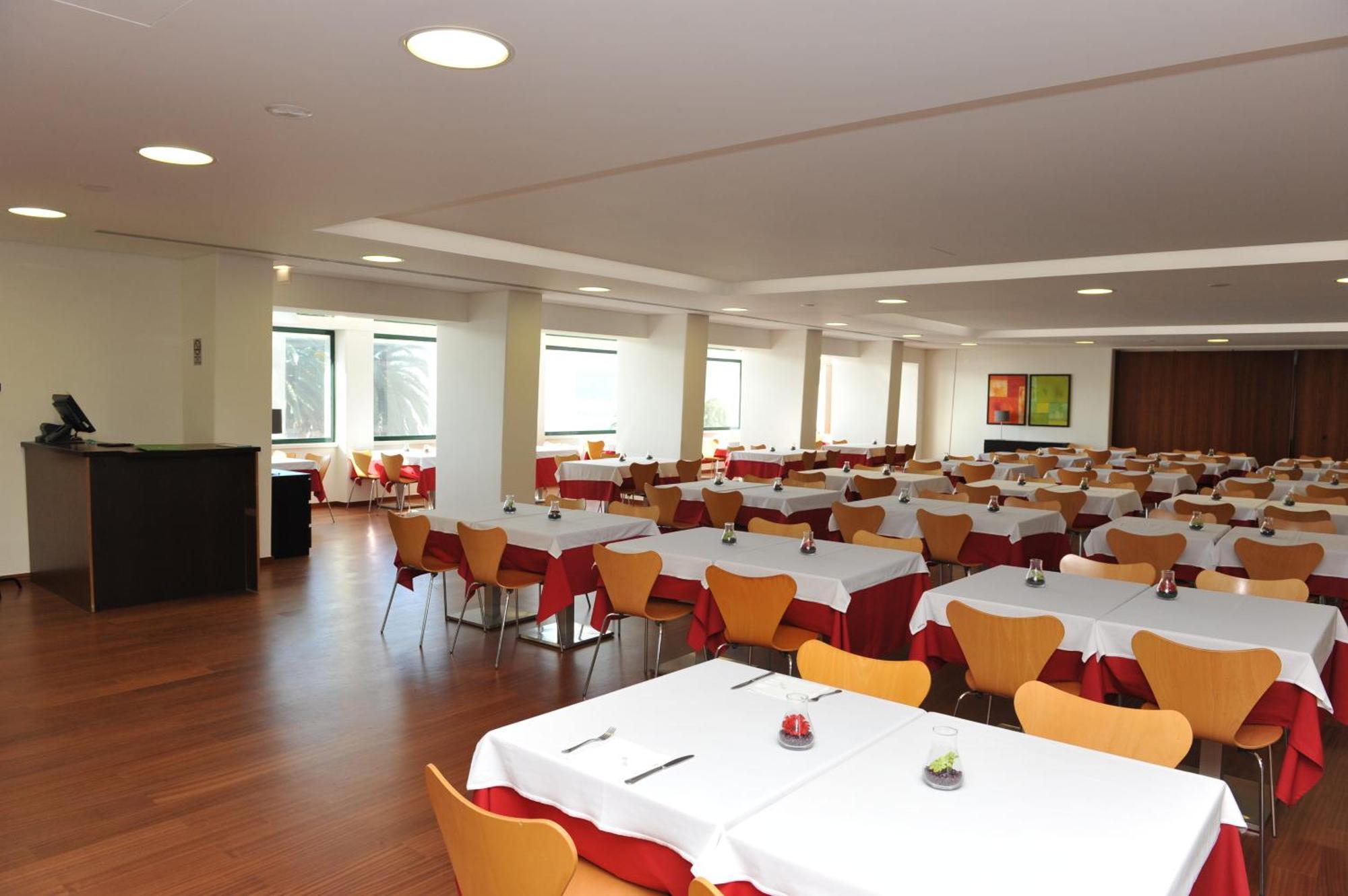 Inatel Hotel 3*