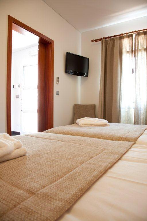 Guest house Jeiroes Do Mar 4*