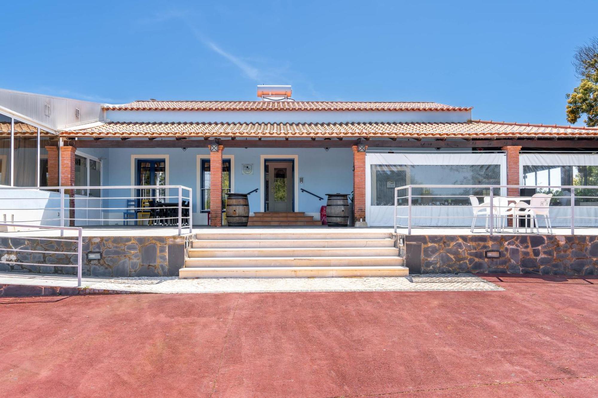 Quinta Solar Da Portela Farm stay *