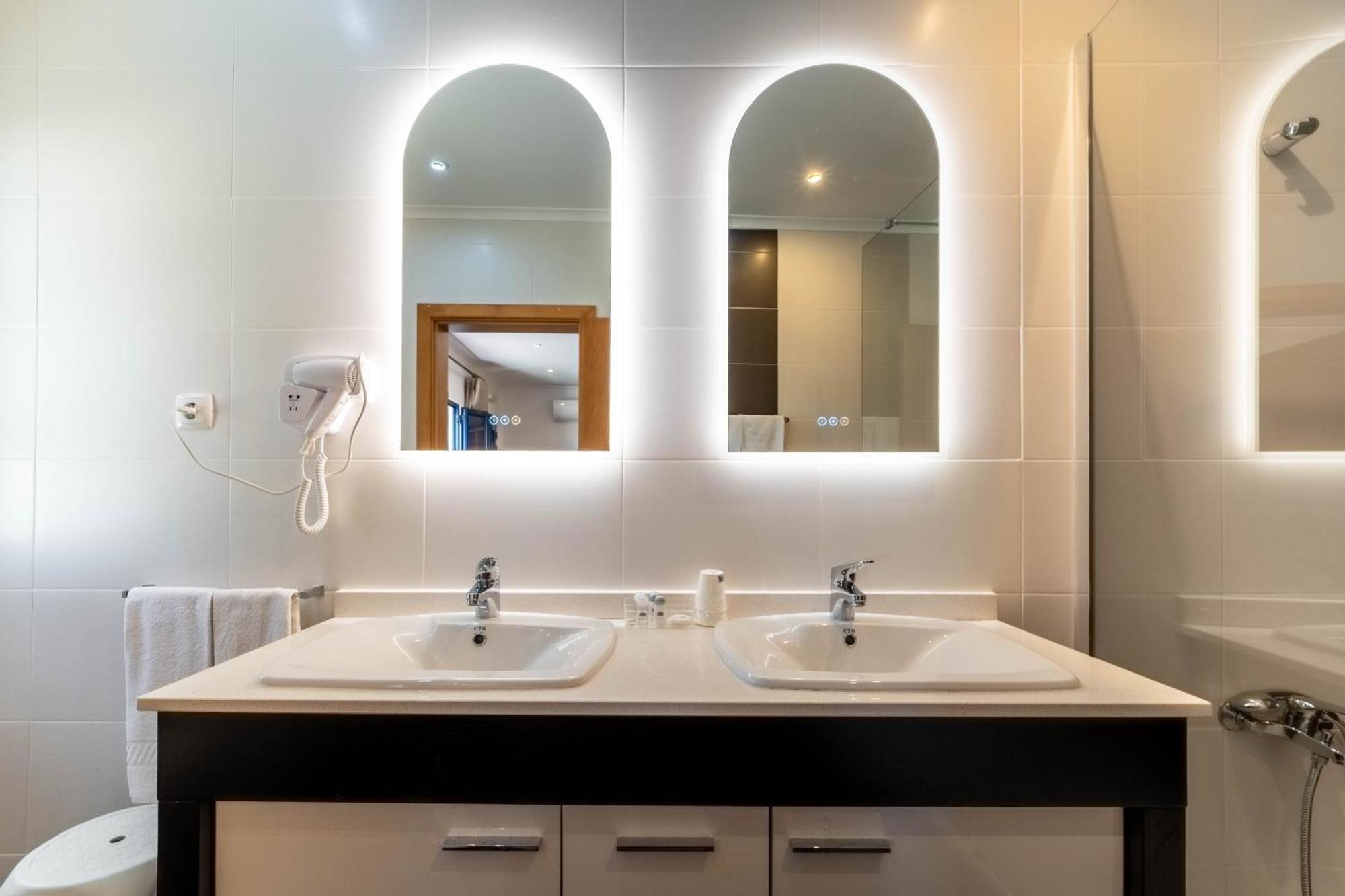 Quinta Solar Da Portela Farm stay *
