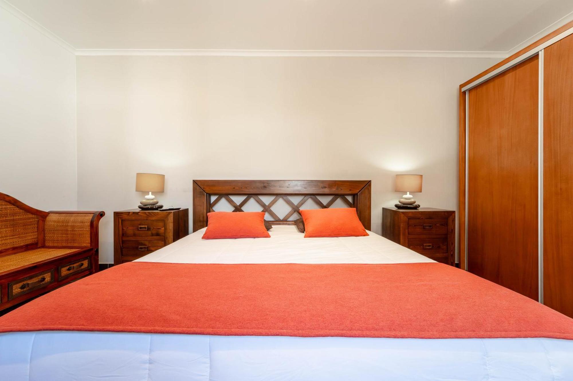 Quinta Solar Da Portela Farm stay Almodovar