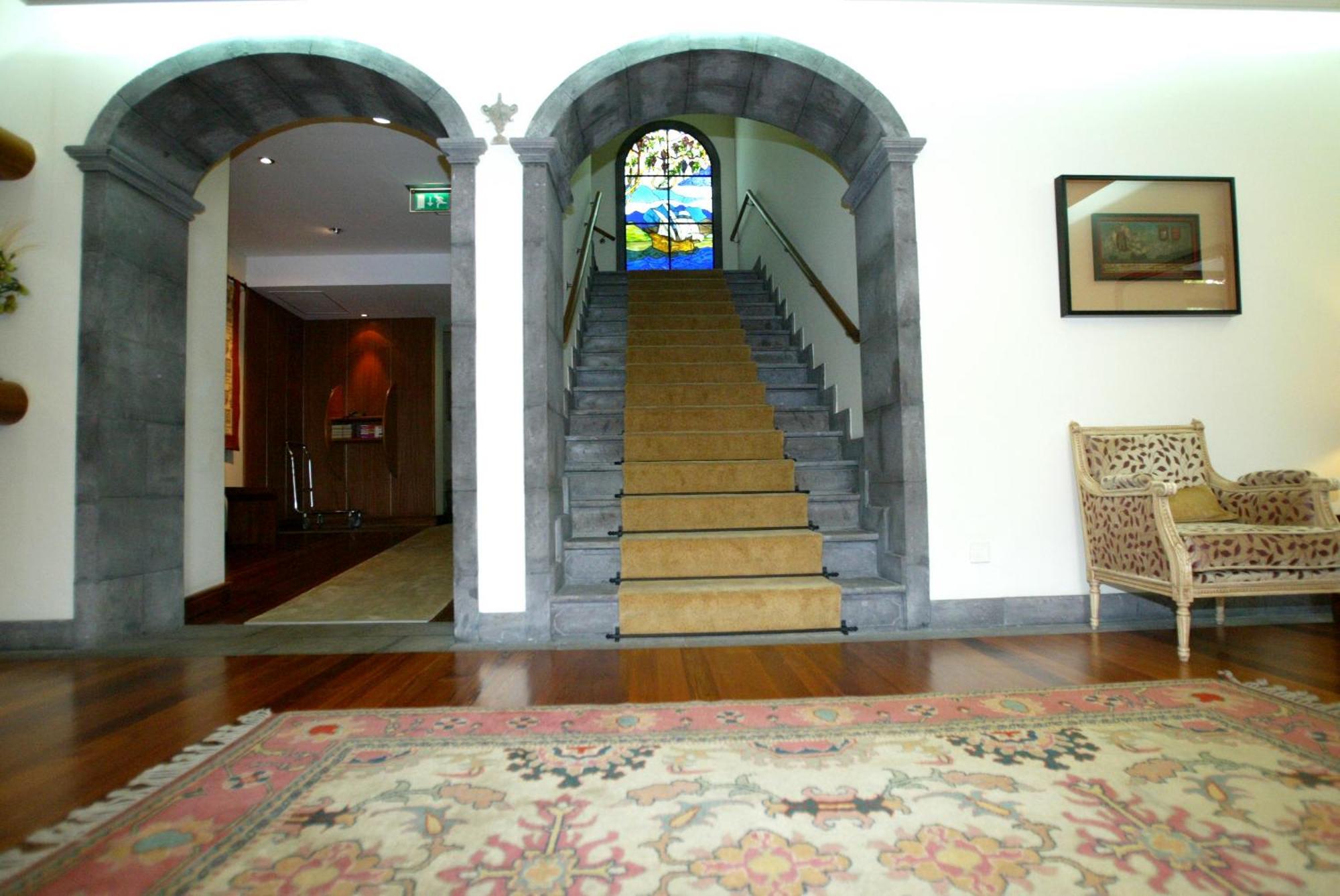 Hotel Camoes Ponta Delgada (Sao Miguel)