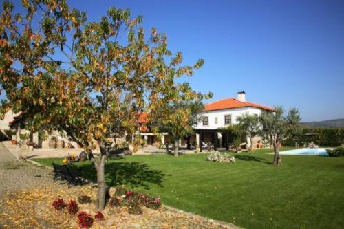 Country house Casa Do Meio Do Povo - Turismo De Habitacao Chaves