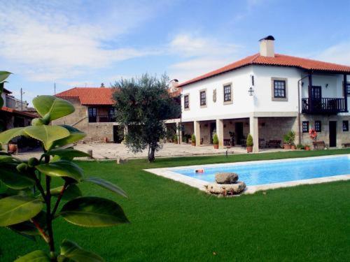 Casa Do Meio Do Povo - Turismo De Habitacao Chaves