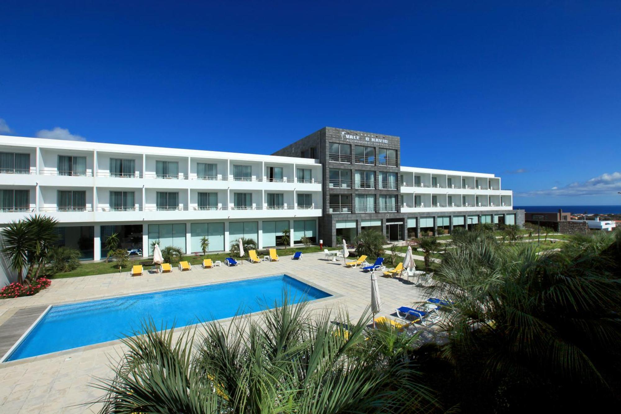 Hotel Vale Do Navio 4*
