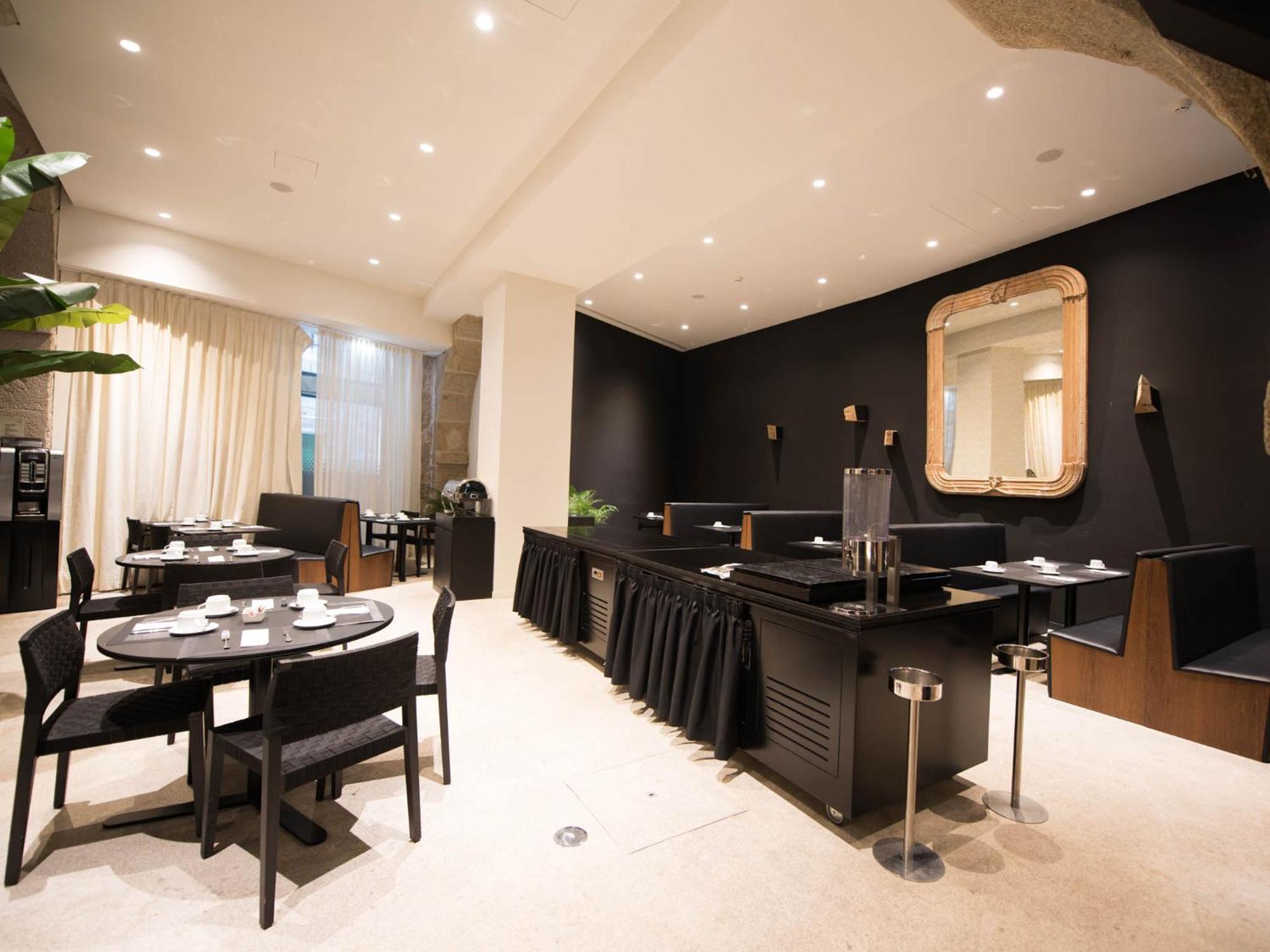Hotel Carris Ribeira 4*