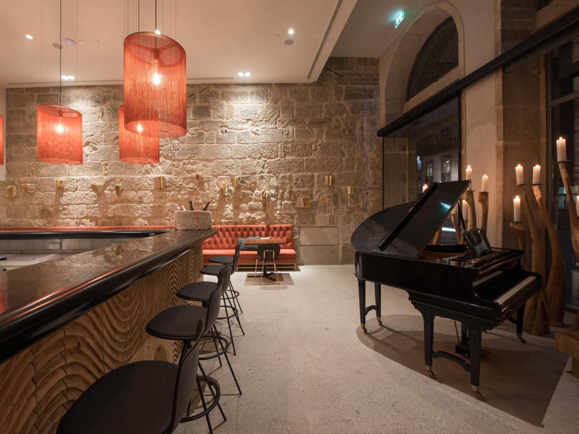 Hotel Carris Ribeira 4*