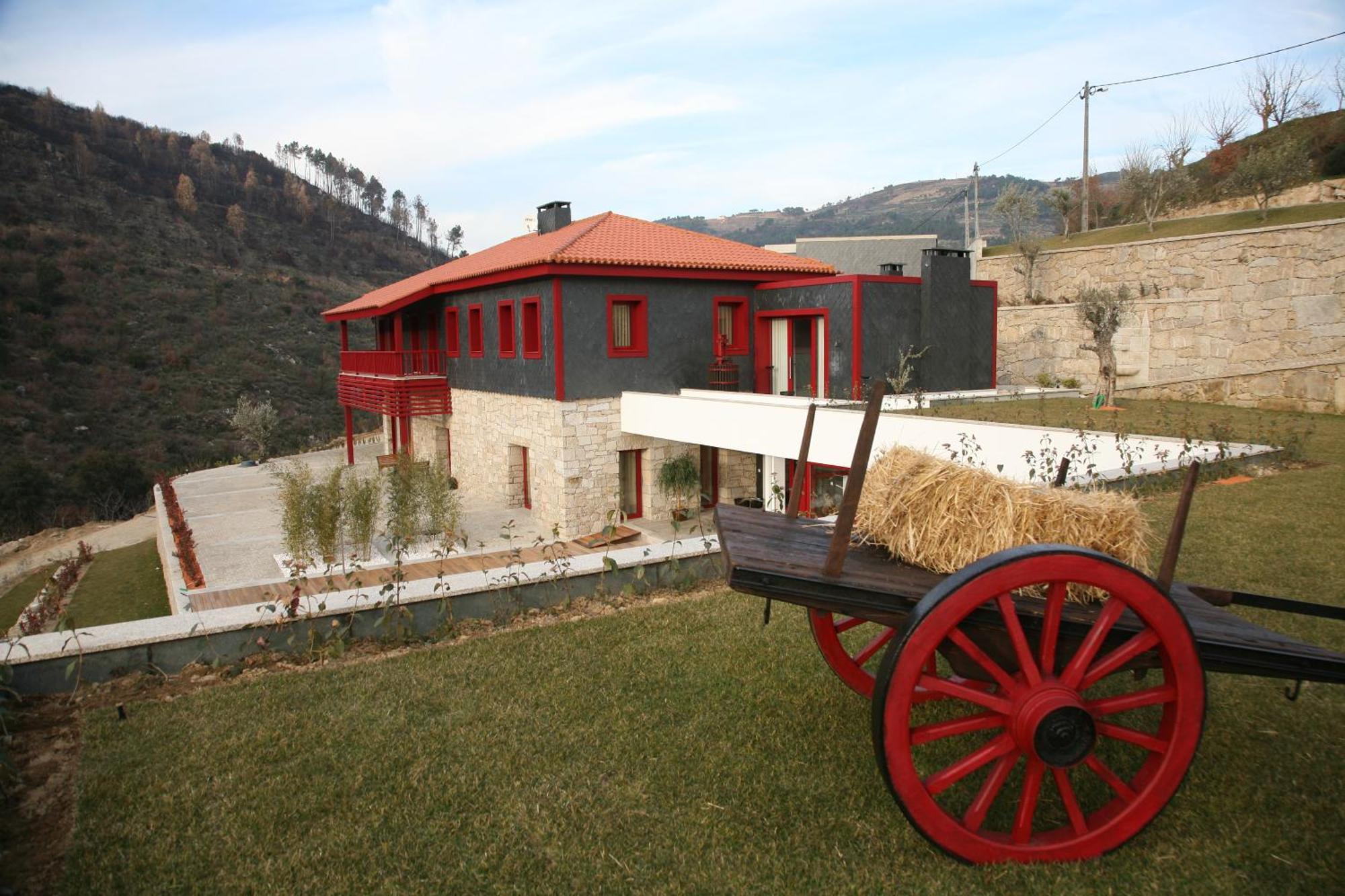 Quinta Dos Padres Santos, &