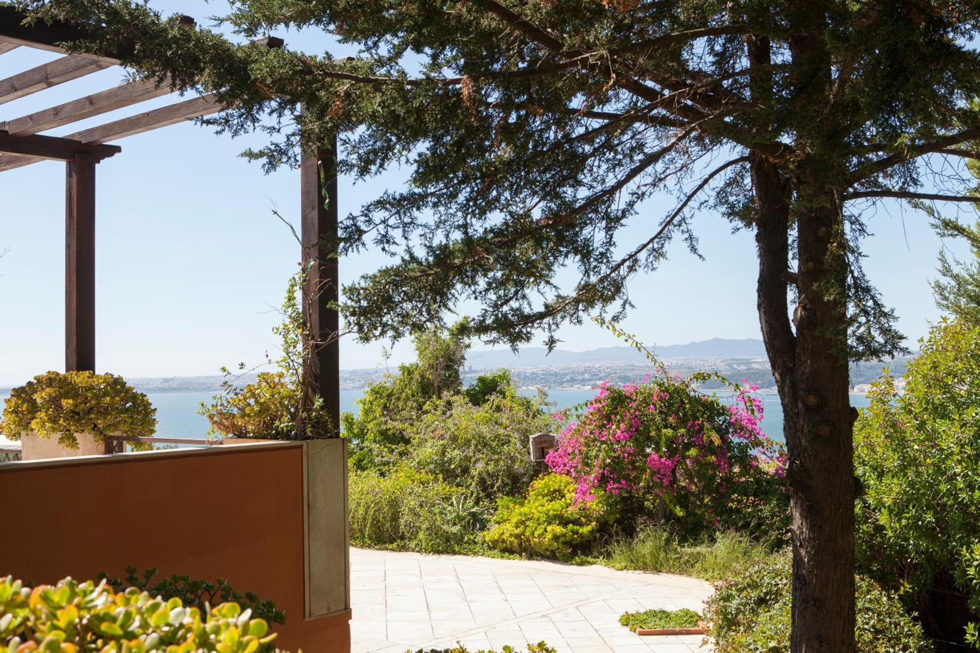 Hotel Quinta Tagus Costa da Caparica