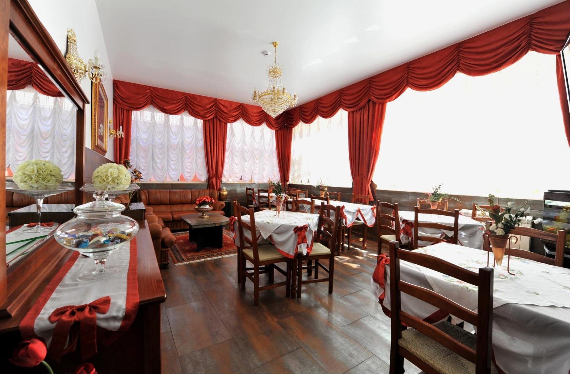 Hotel Aviz