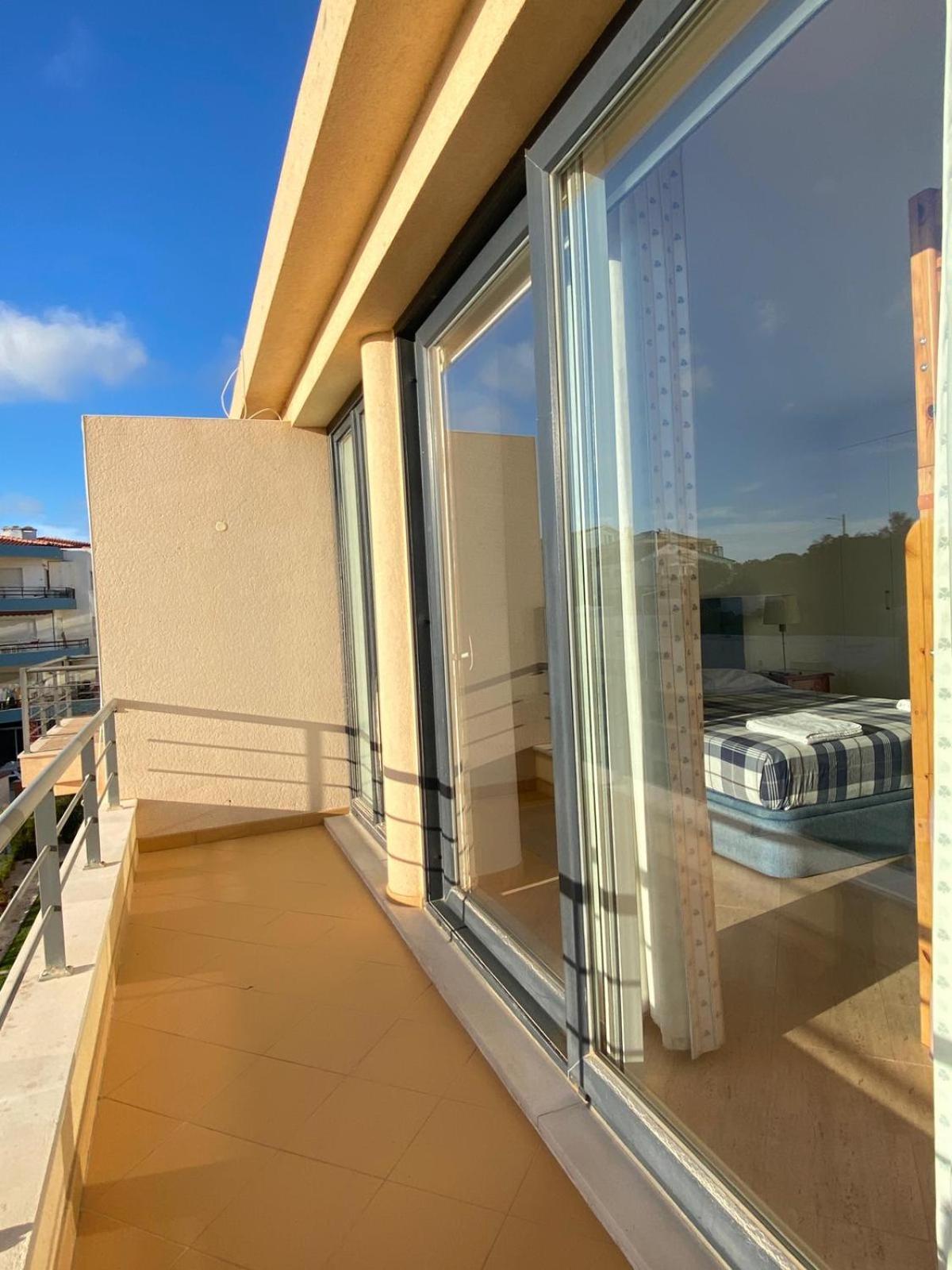Apartment With Breathtaking View Praia da Lourinha