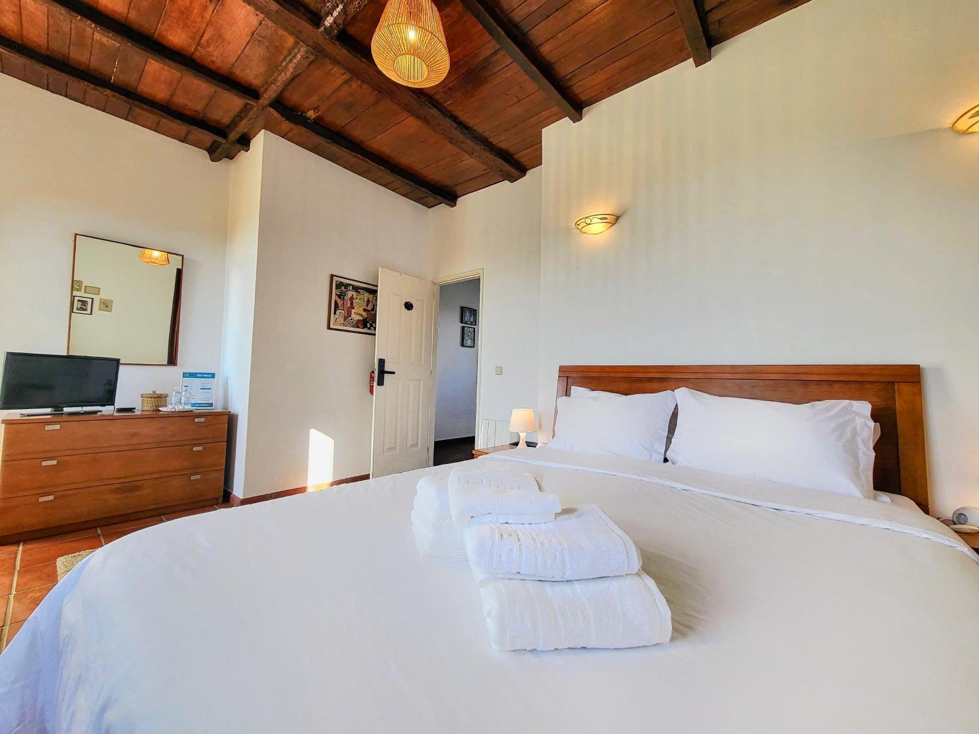 Guest house Torre De Santiago - Vila Praia de Ancora