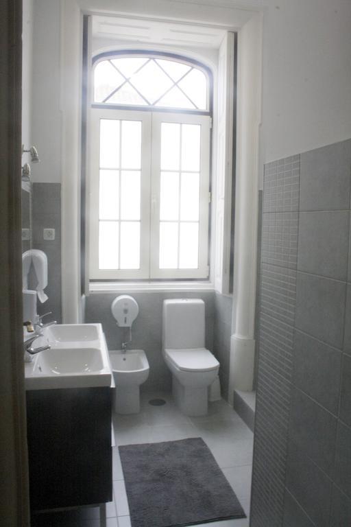 Hostal 402 *