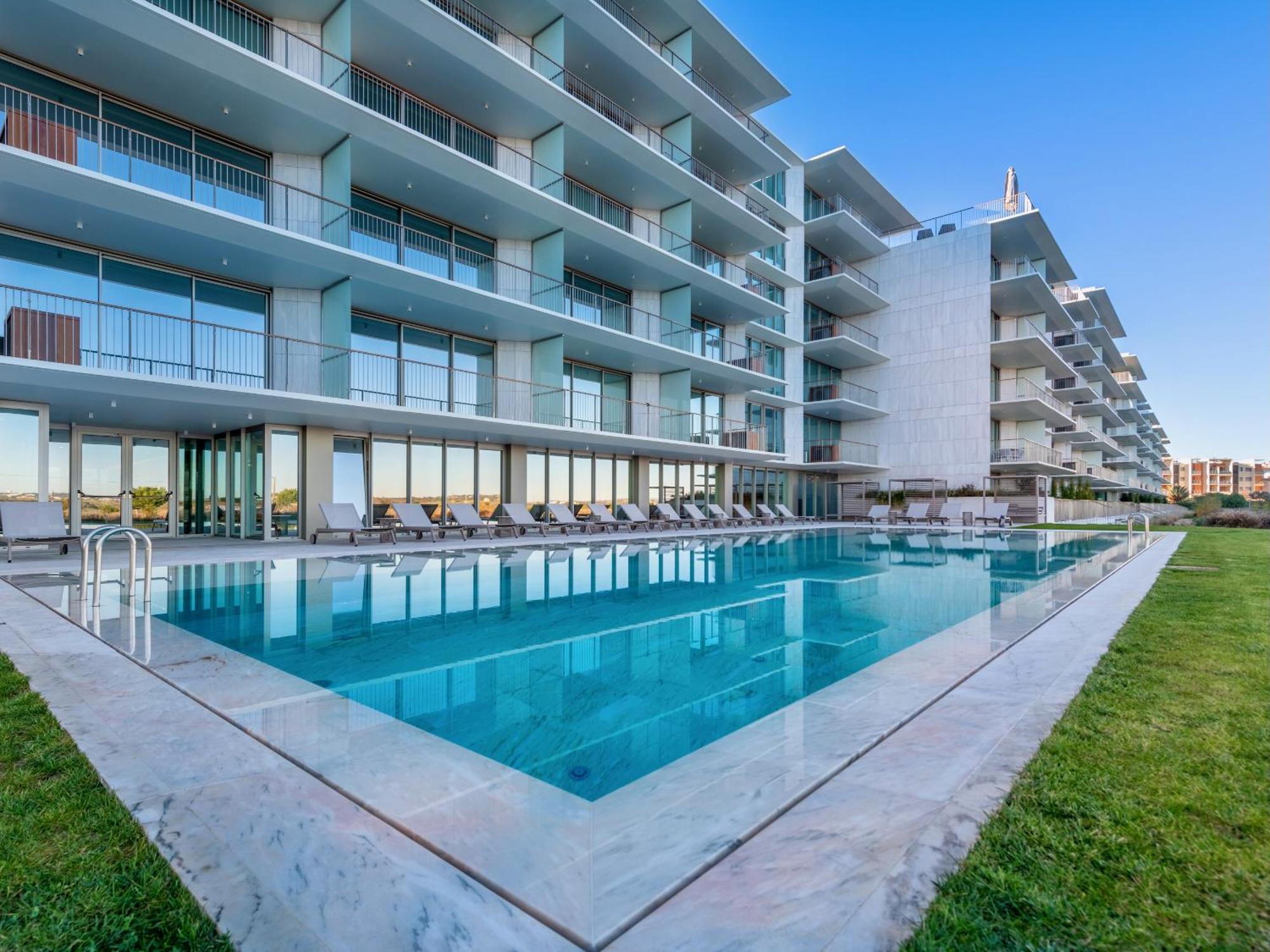 Bayline - Beachfront Bliss & By Bedzy Armacao de Pera
