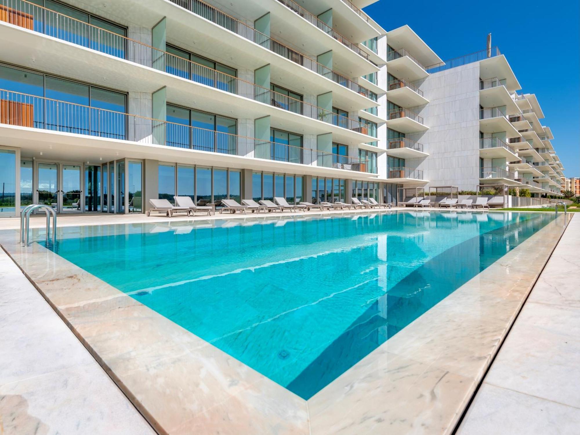 Bayline - Beachfront Bliss & By Bedzy