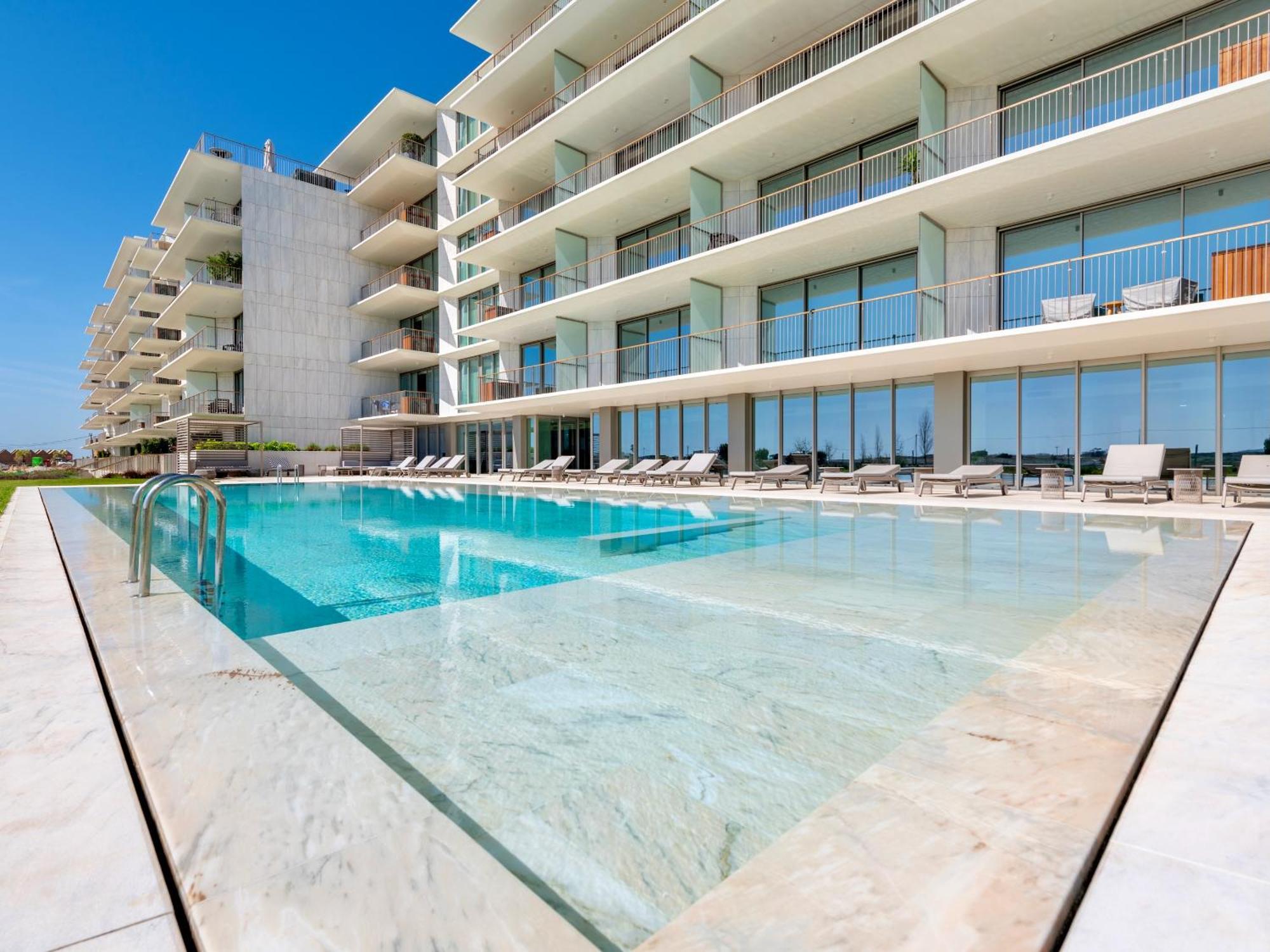 Apartment Bayline - Beachfront Bliss & By Bedzy