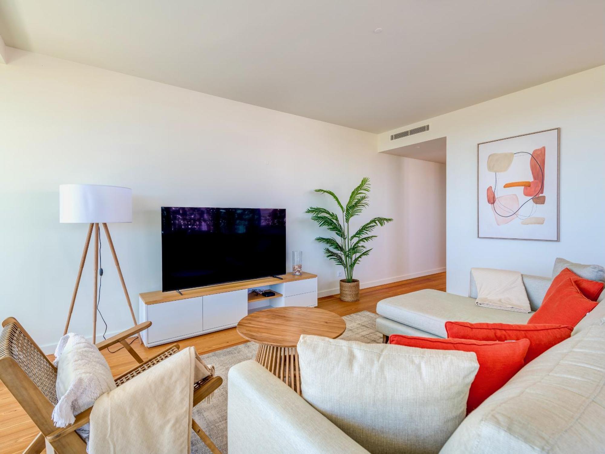 Apartment Bayline - Beachfront Bliss & By Bedzy