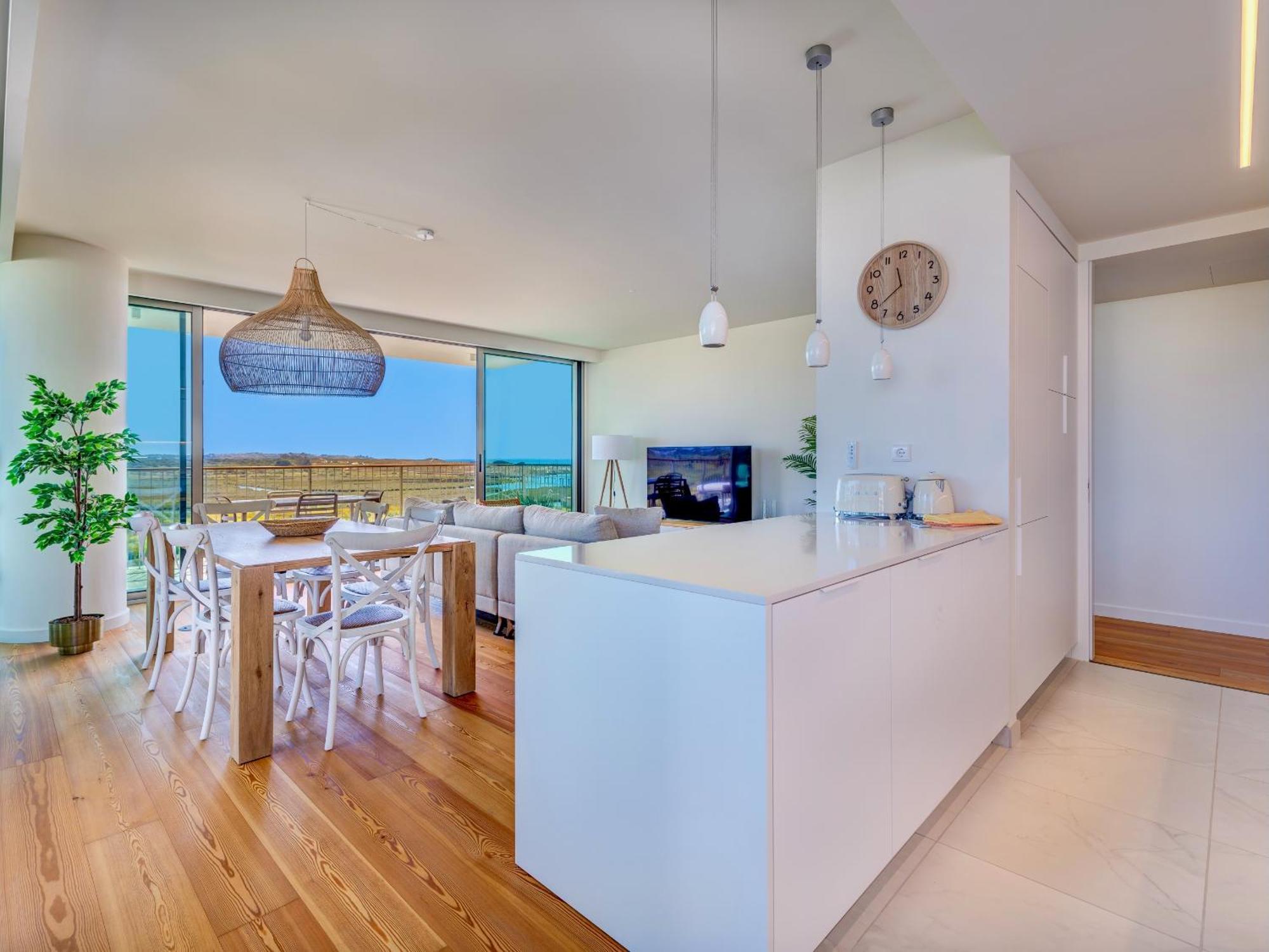 Bayline - Beachfront Bliss & By Bedzy Armacao de Pera