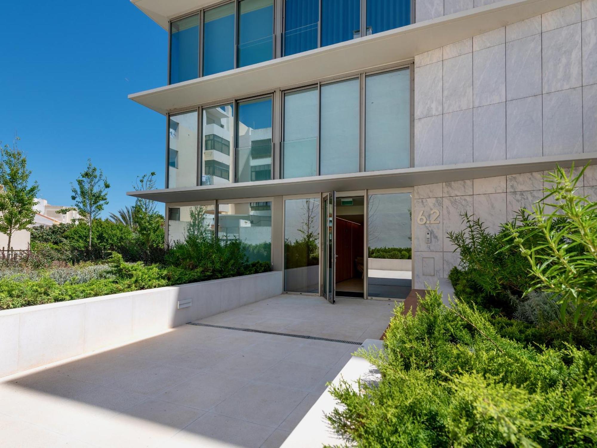 Bayline - Beachfront Bliss & By Bedzy Armacao de Pera