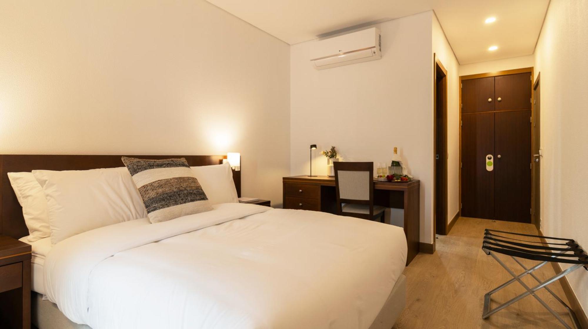 Albergaria Quim Barreiros Hotel 3*