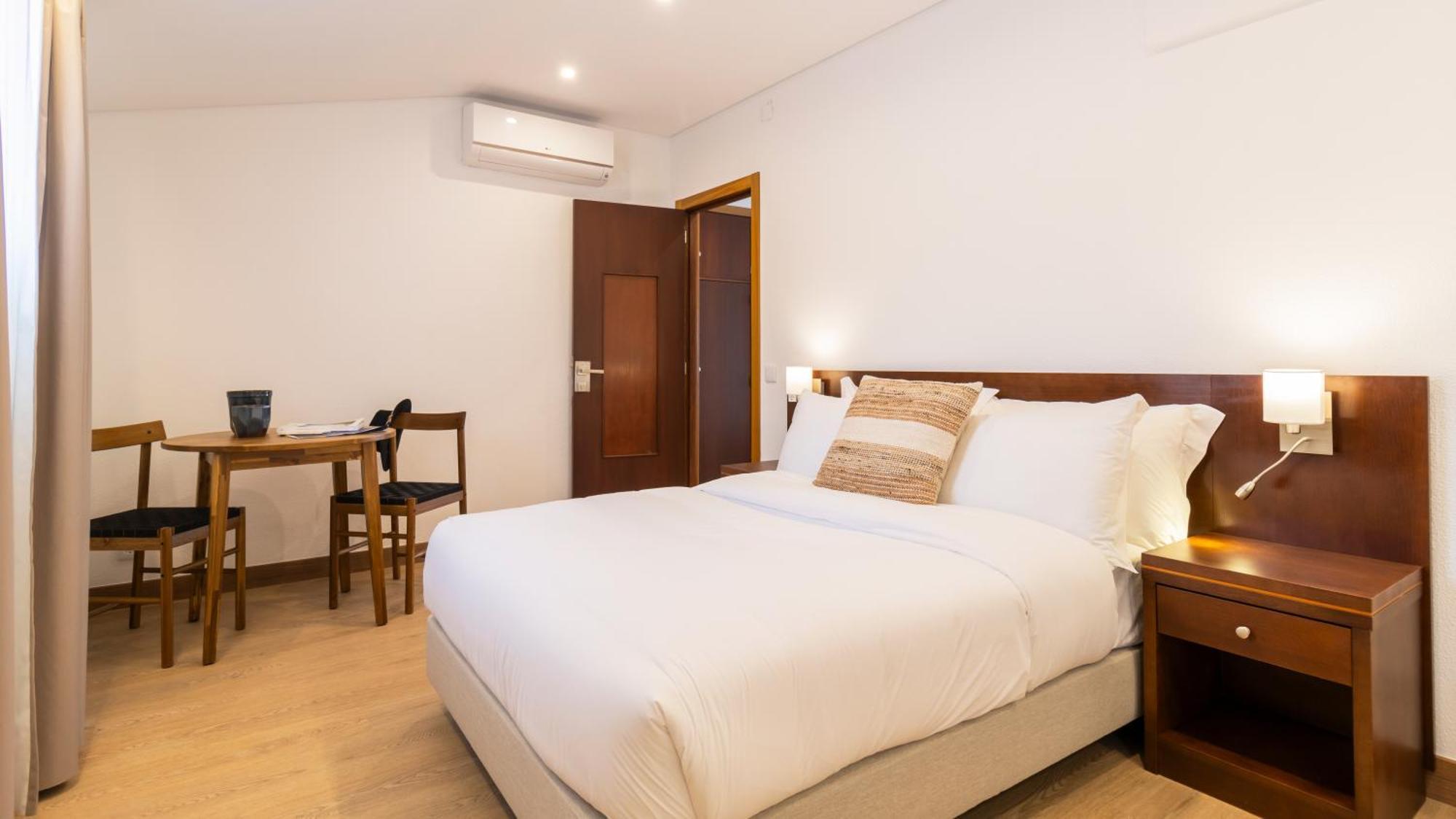 Albergaria Quim Barreiros Hotel 3*