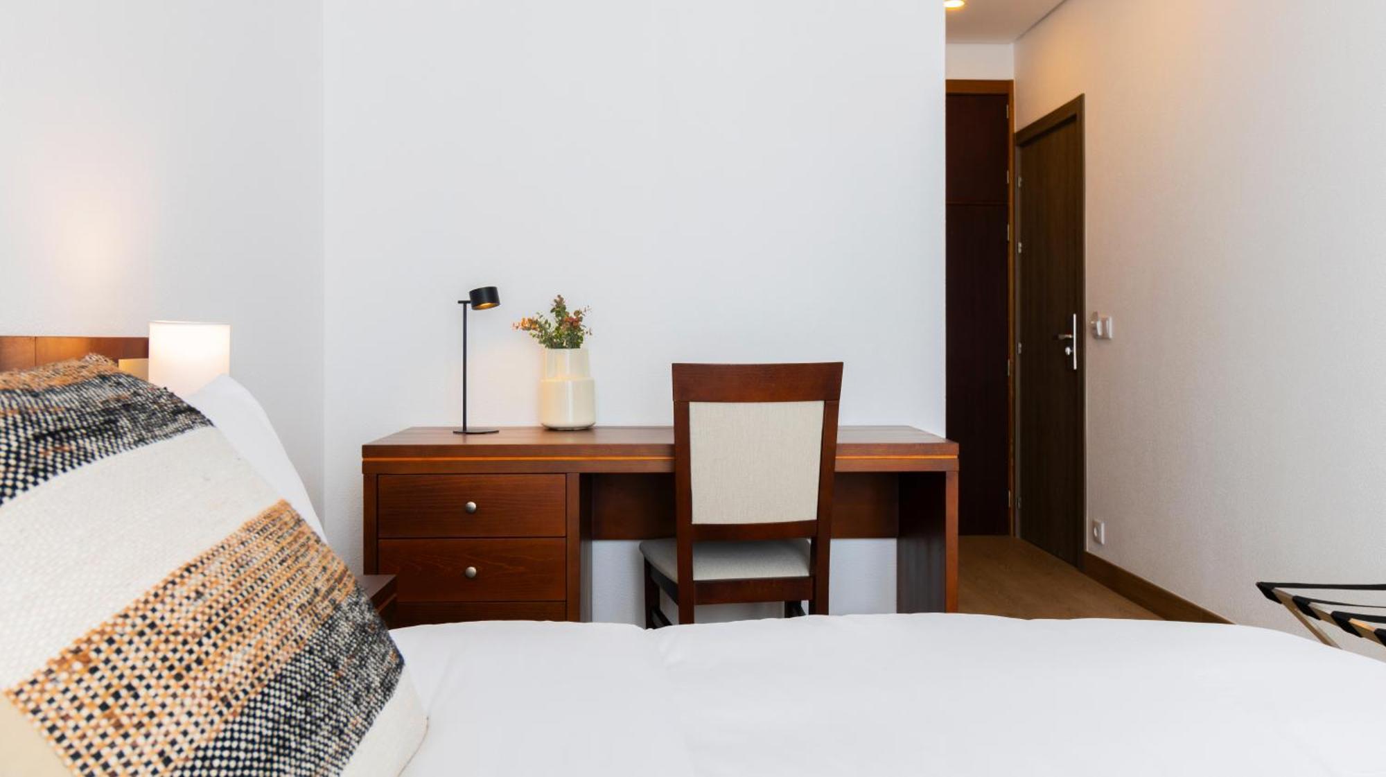 Albergaria Quim Barreiros Hotel