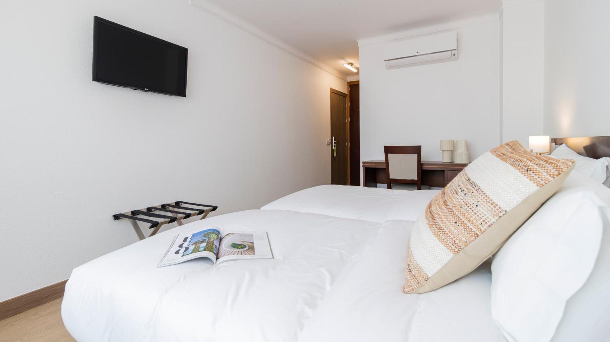 Albergaria Quim Barreiros Hotel 3*