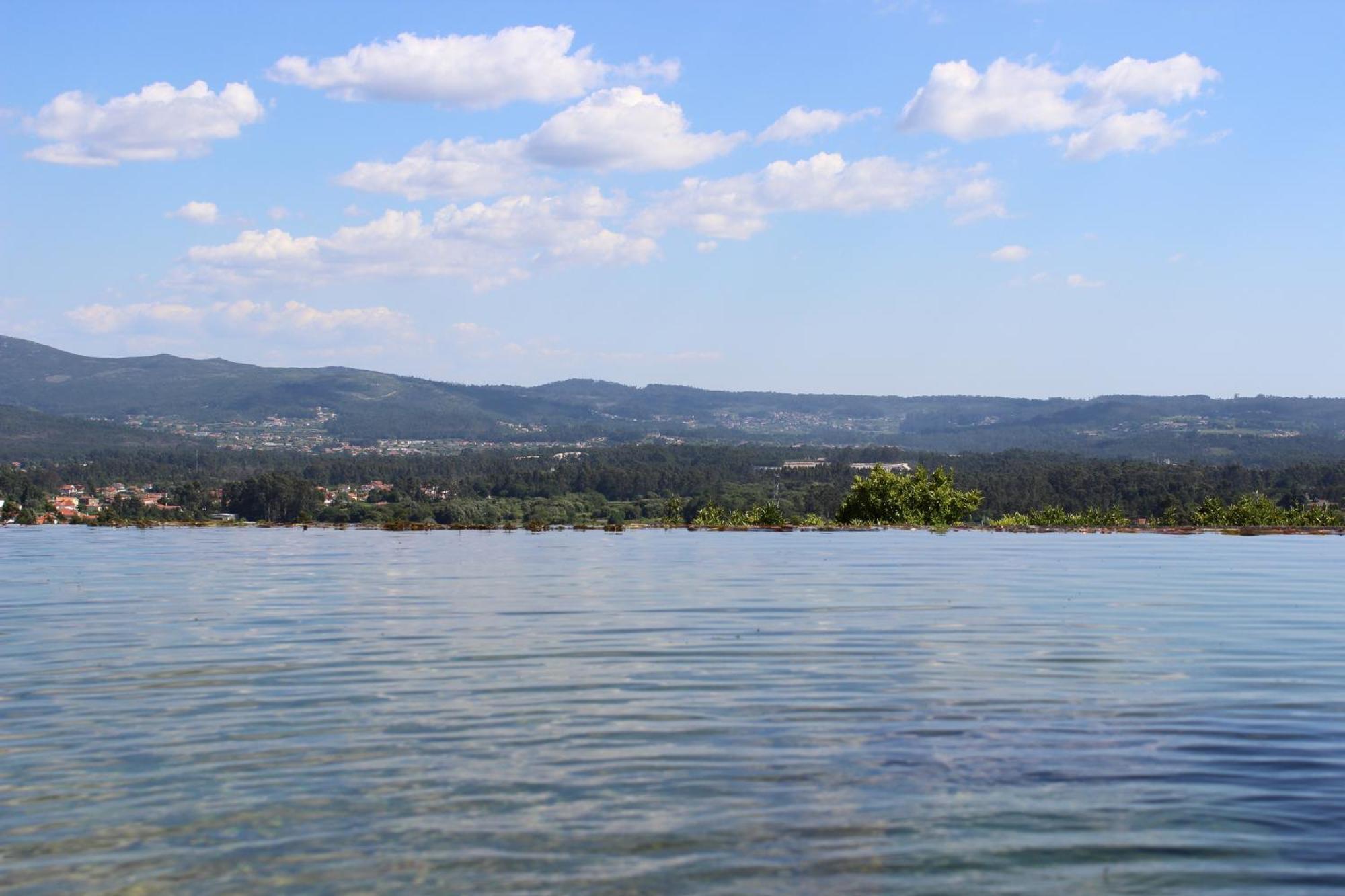 Casas Do Monte De Roques Farm stay *