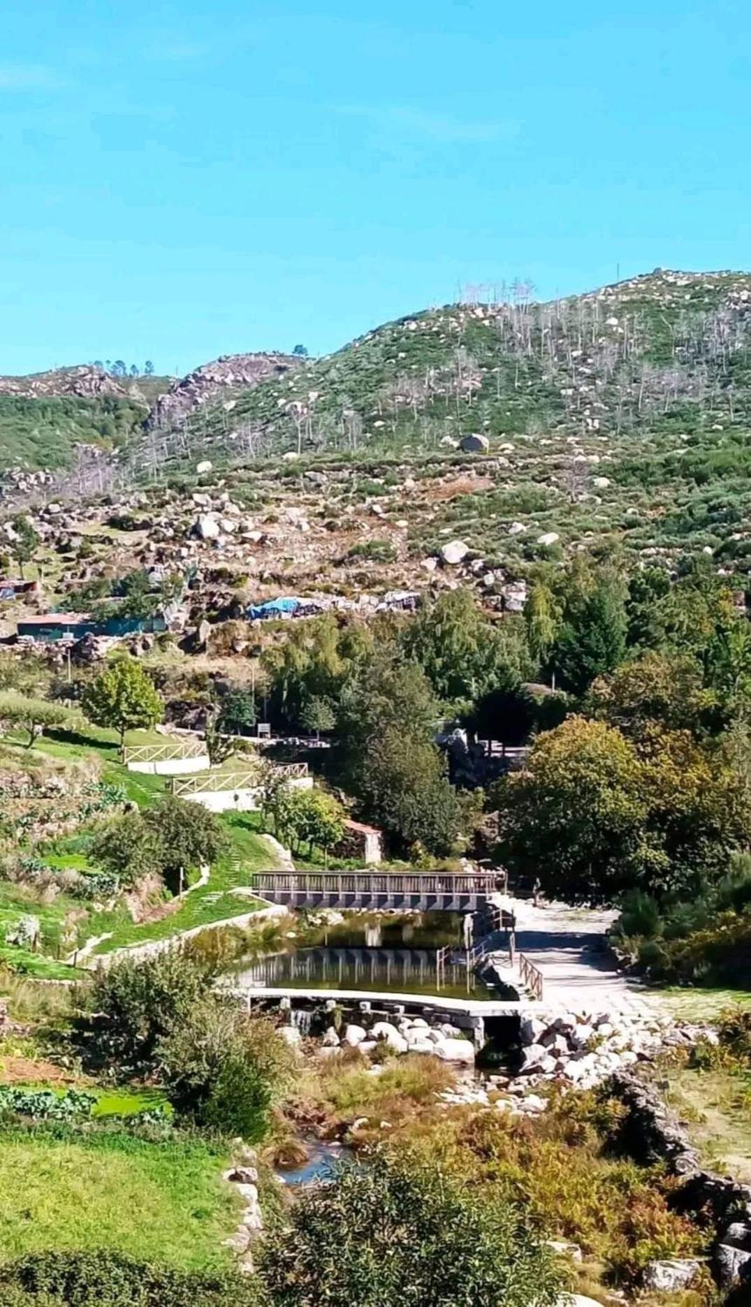 Pensión Encosta Da Serra