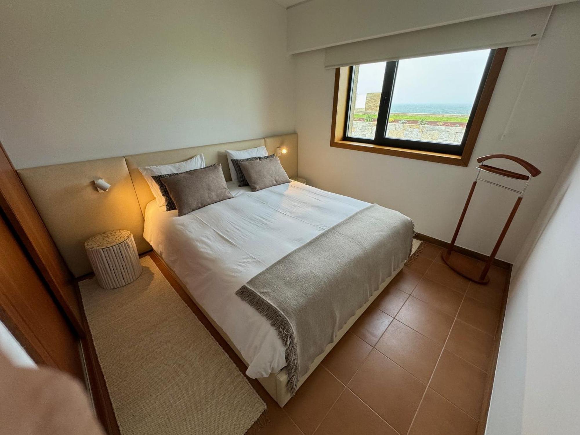 Panoramic Beachfront - Direct Access Villa