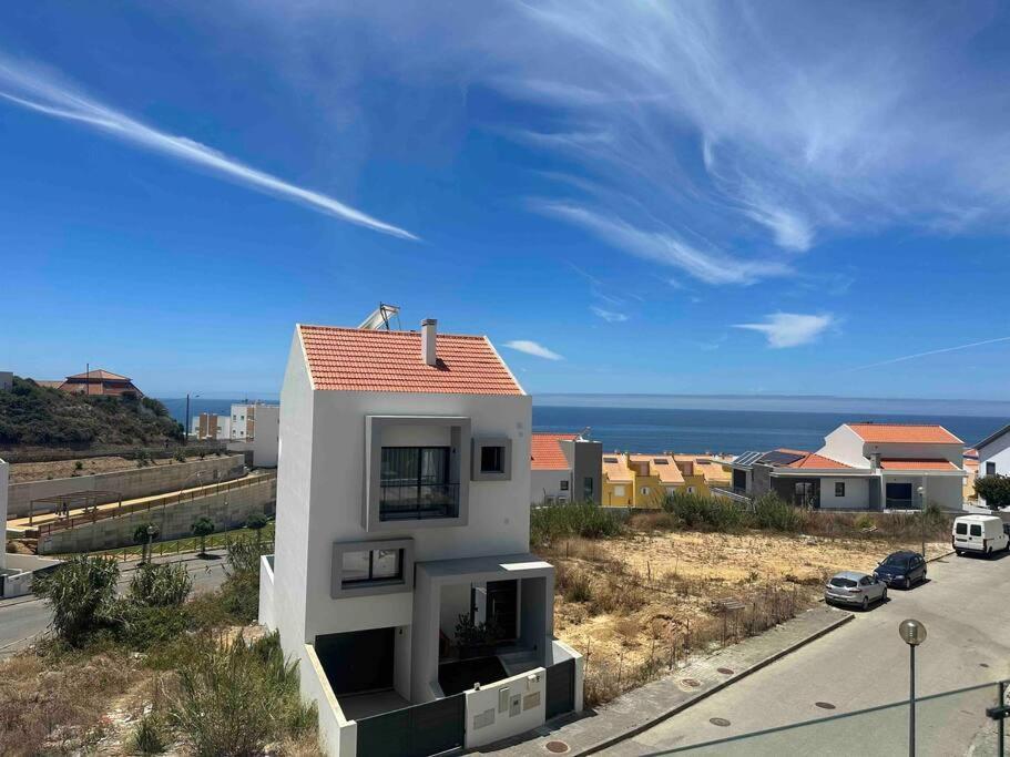 Villa Beach, Ocean View & Bright House *