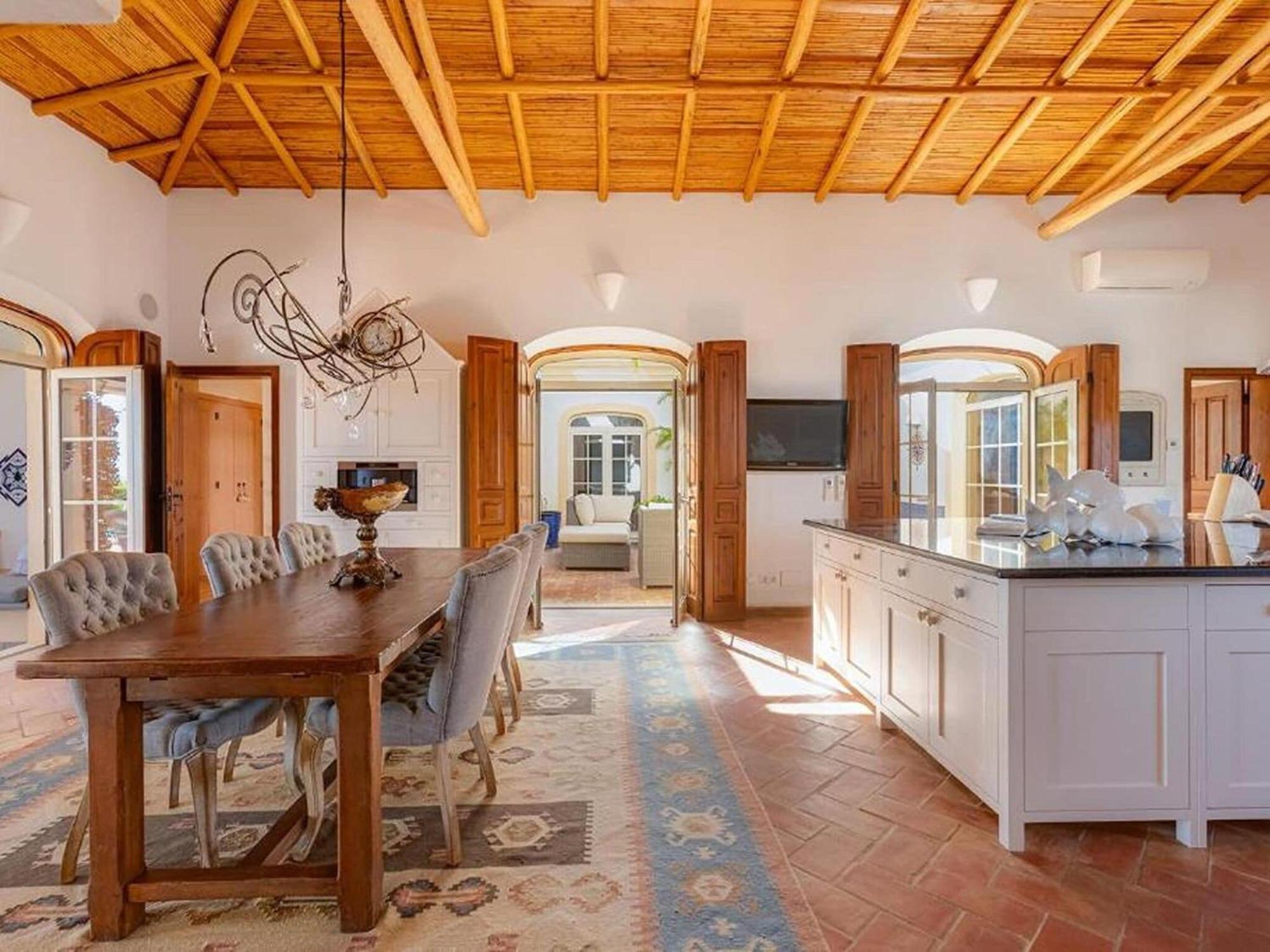 Luxury With Gym, Jacuzzi And Swimming Pool Villa
