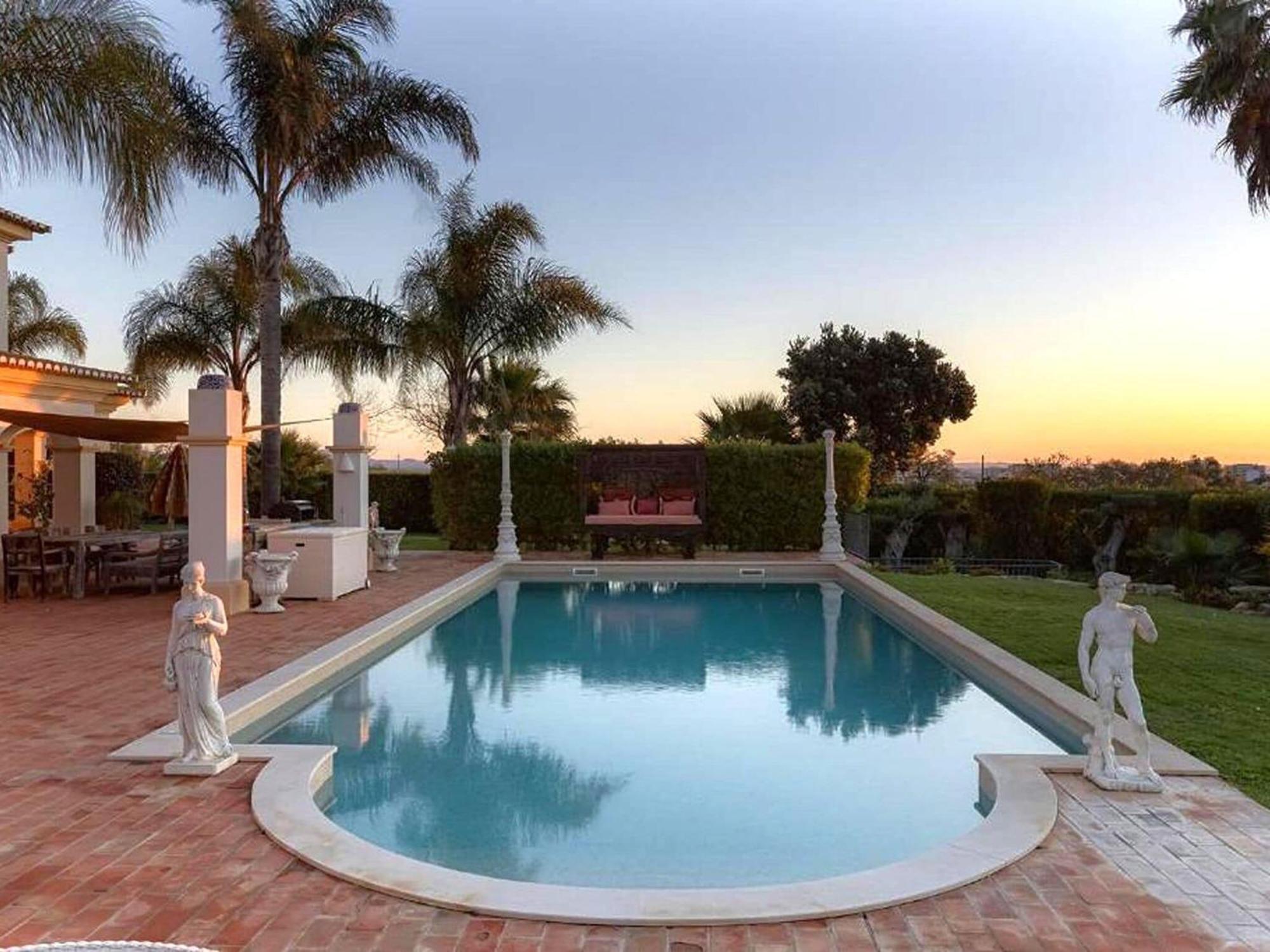 Villa Luxury With Gym, Jacuzzi And Swimming Pool *