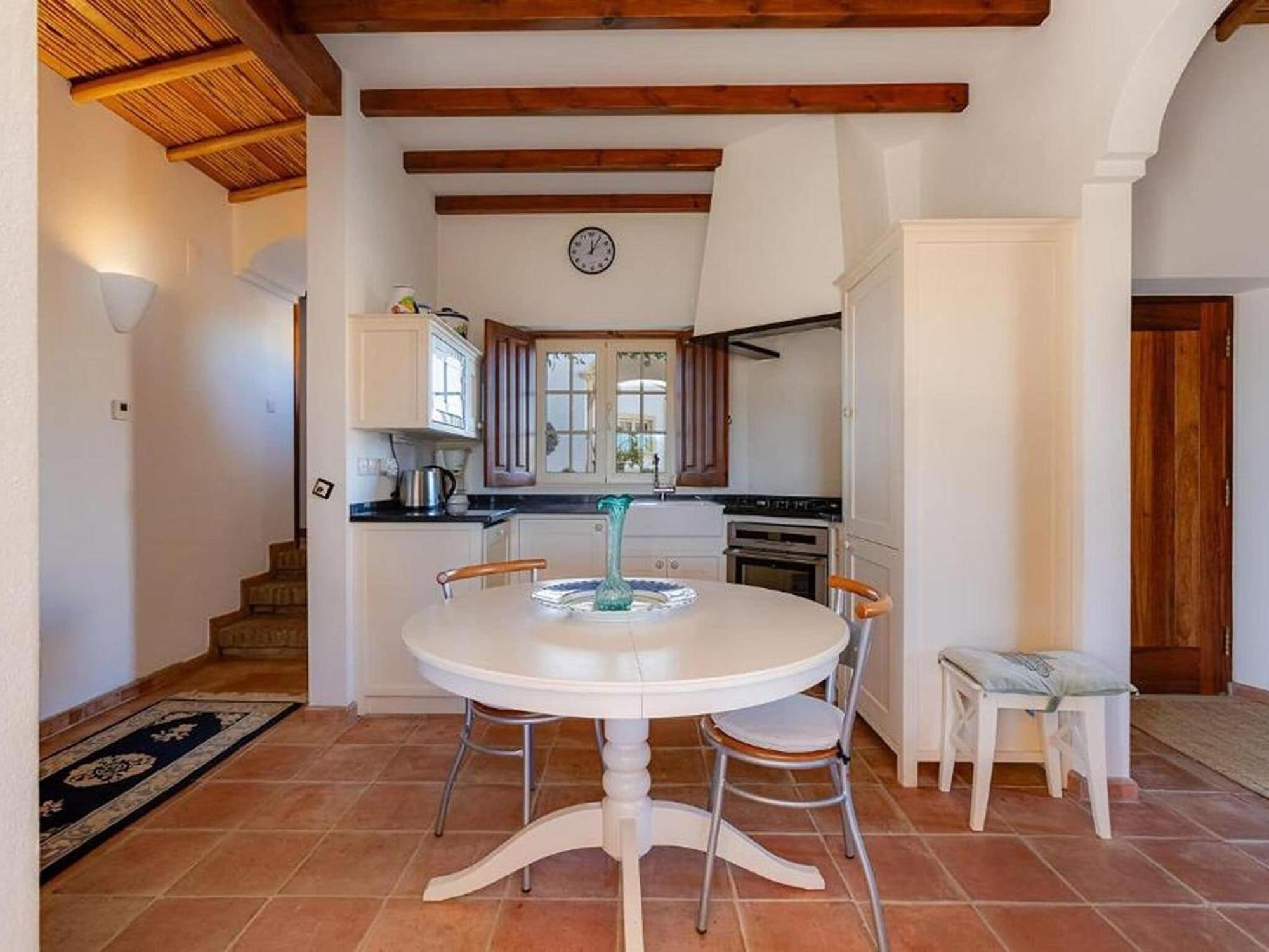 Luxury With Gym, Jacuzzi And Swimming Pool *