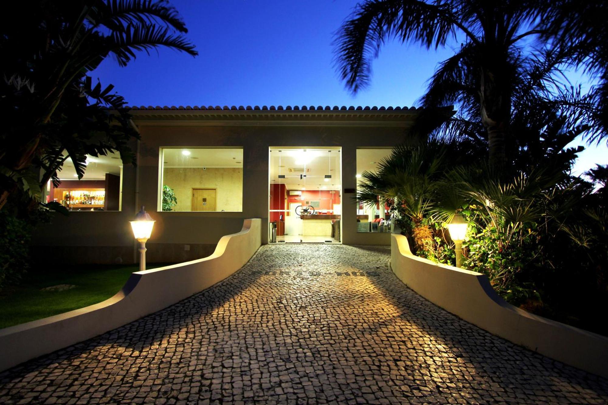 Clube Porto Mos - Sunplace & Hotel Lagos