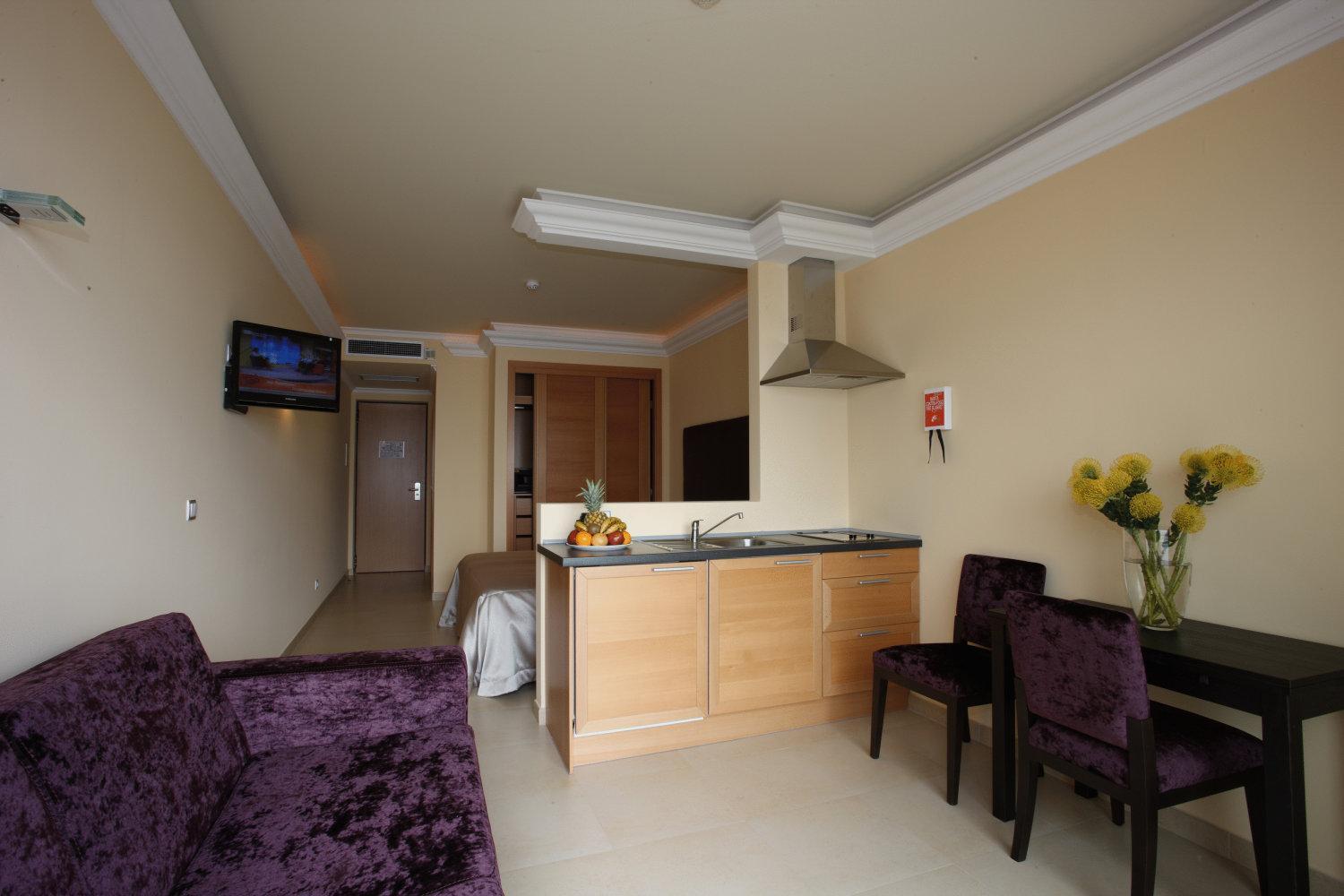 Aparthotel Baia Brava 4*