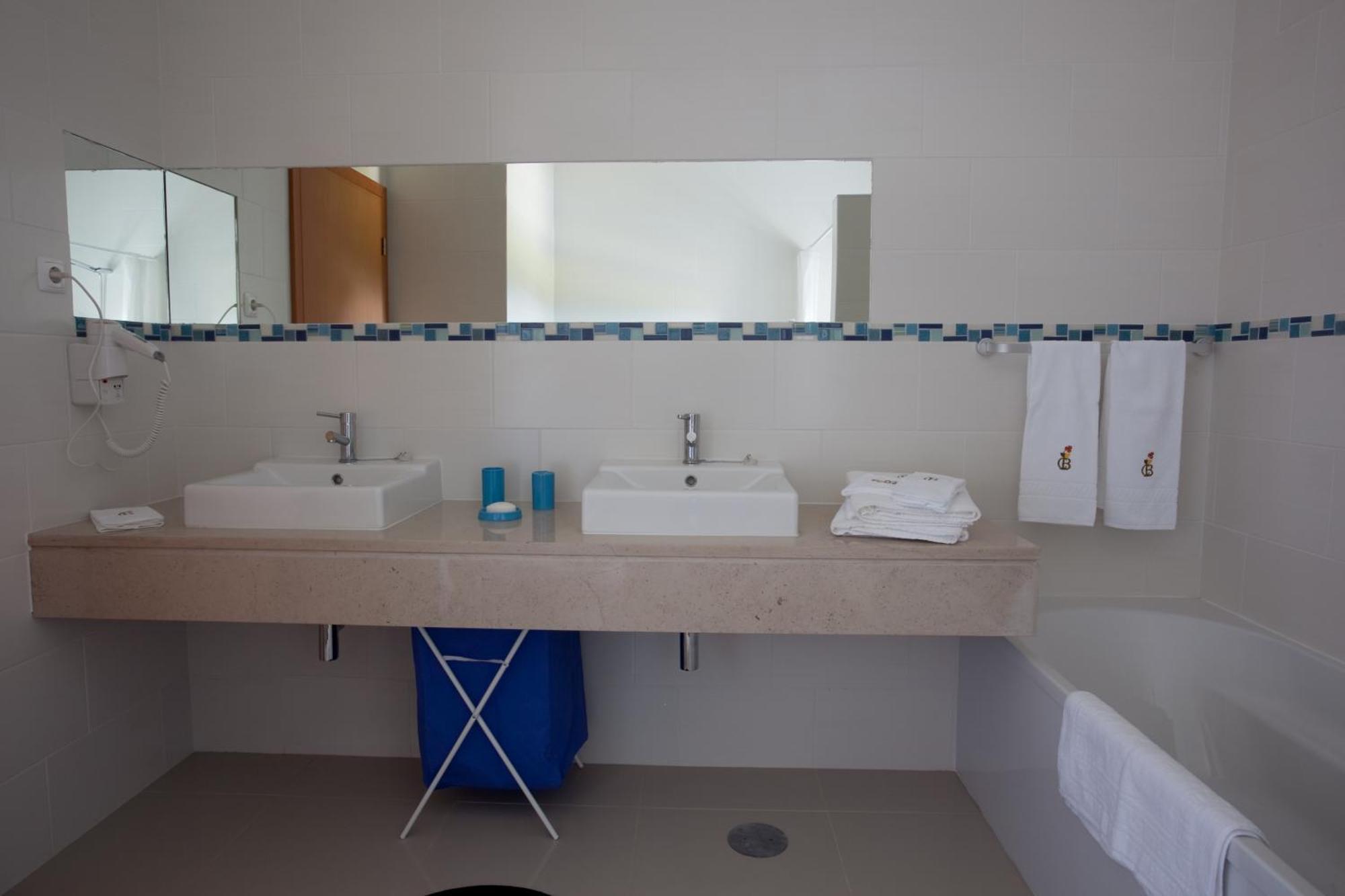 Cantinho Buganvilias At**** Guest house Queimada (Azores)