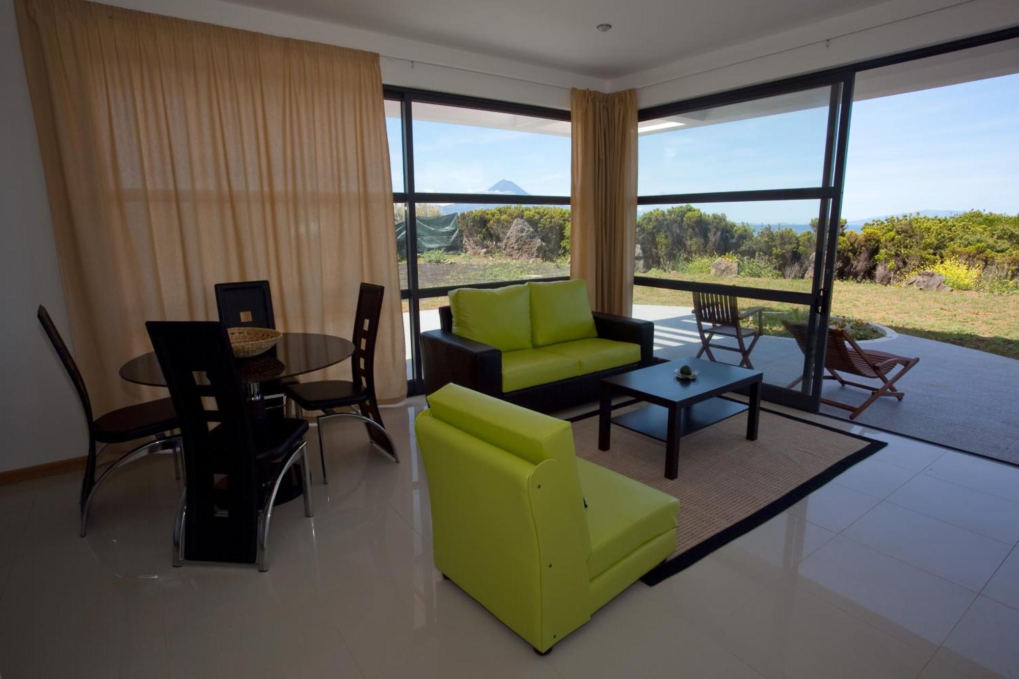 Cantinho Buganvilias At**** Guest house 4*