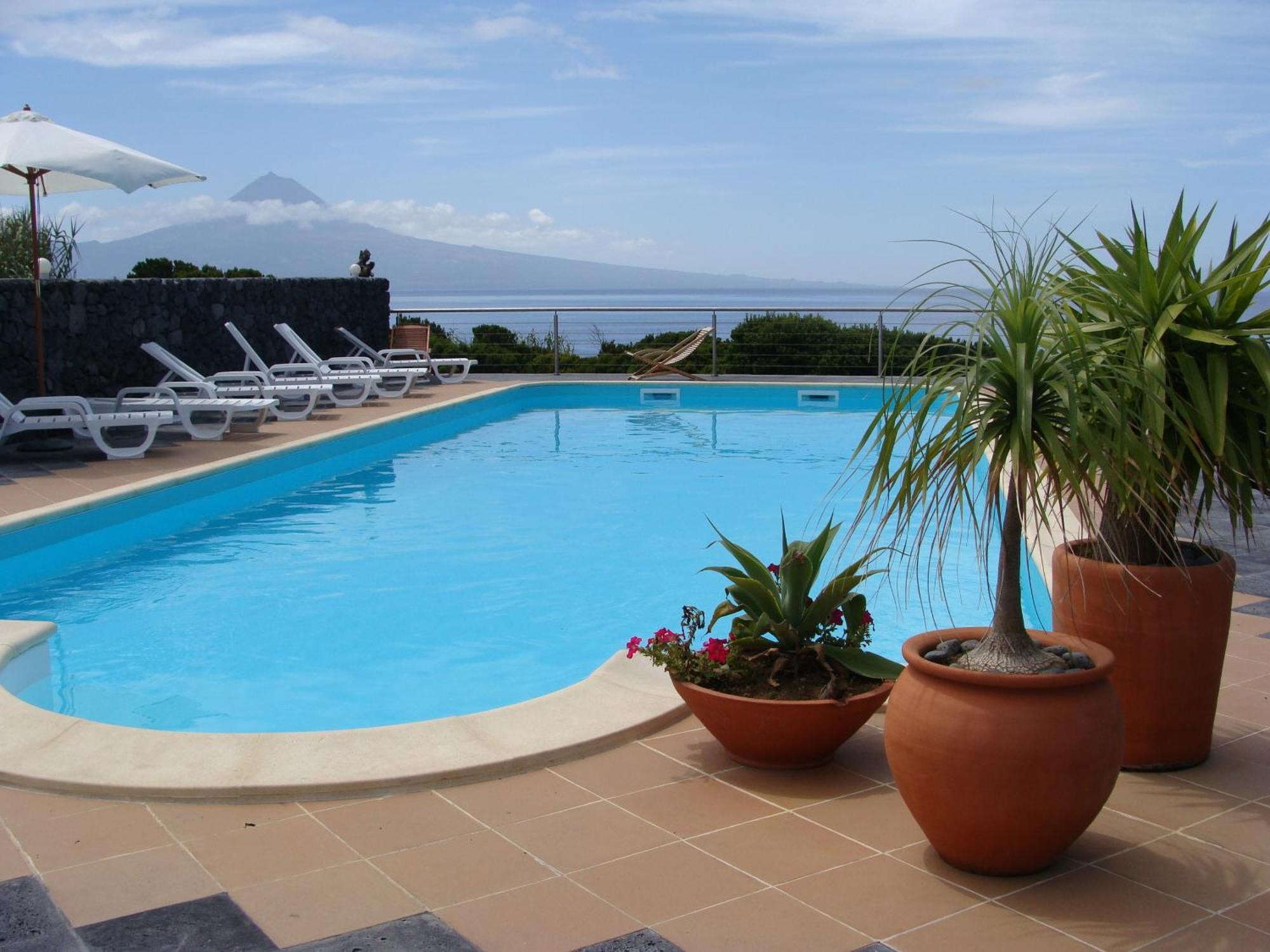 Cantinho Buganvilias At**** Guest house Queimada (Azores)