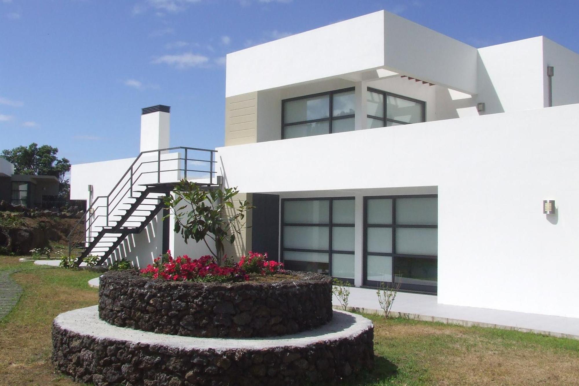 Guest house Cantinho Buganvilias At****