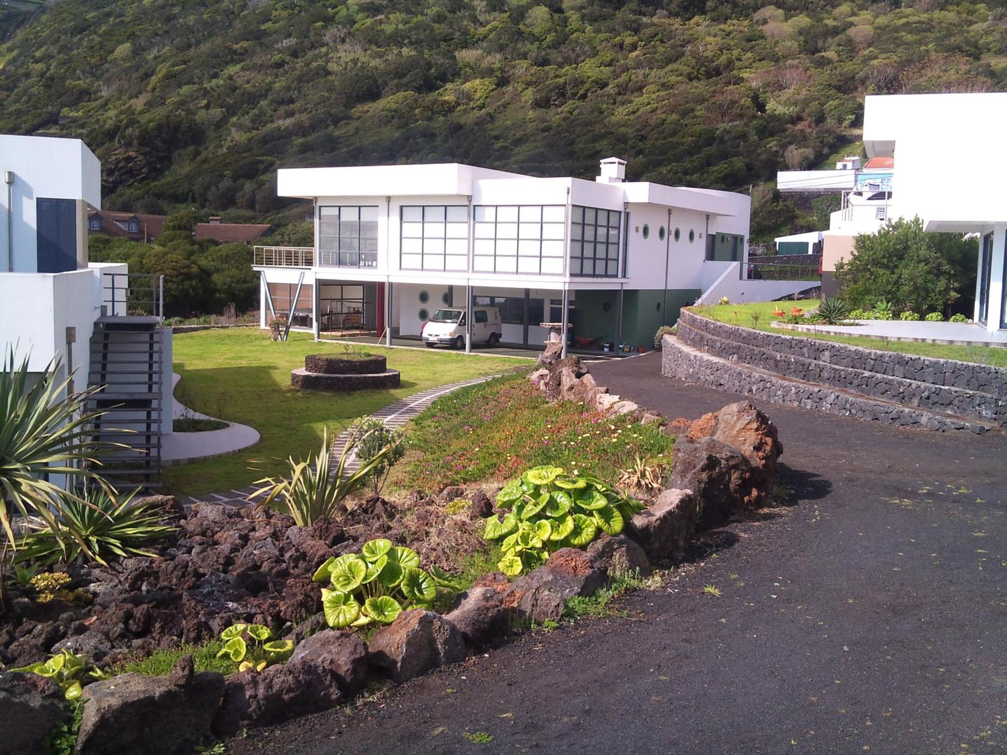 Guest house Cantinho Buganvilias At**** Queimada (Azores)