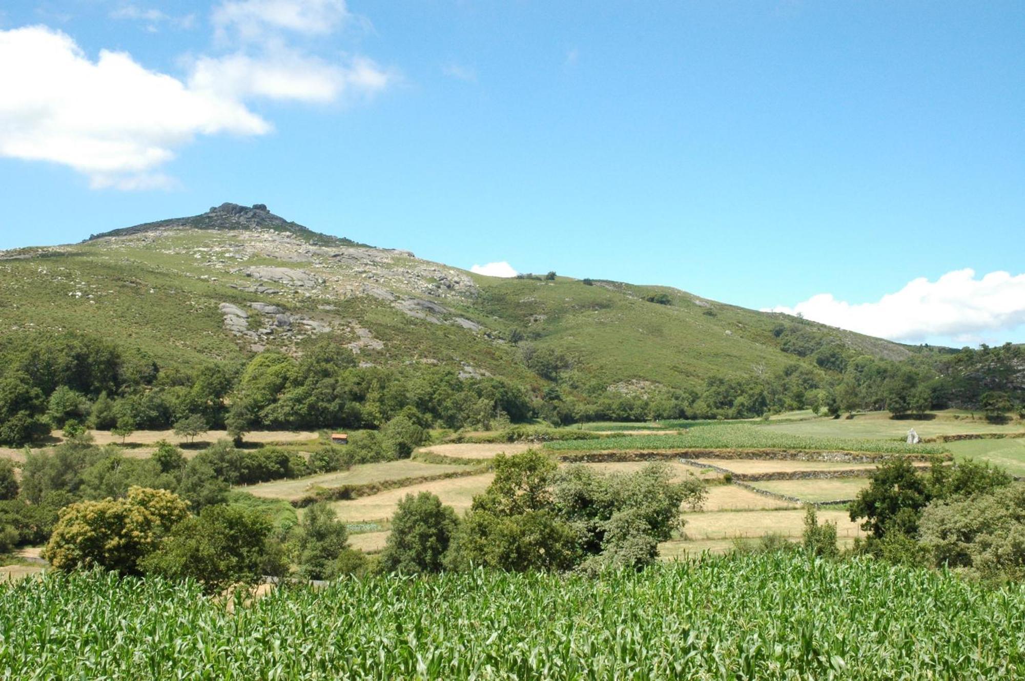 Monte Abades