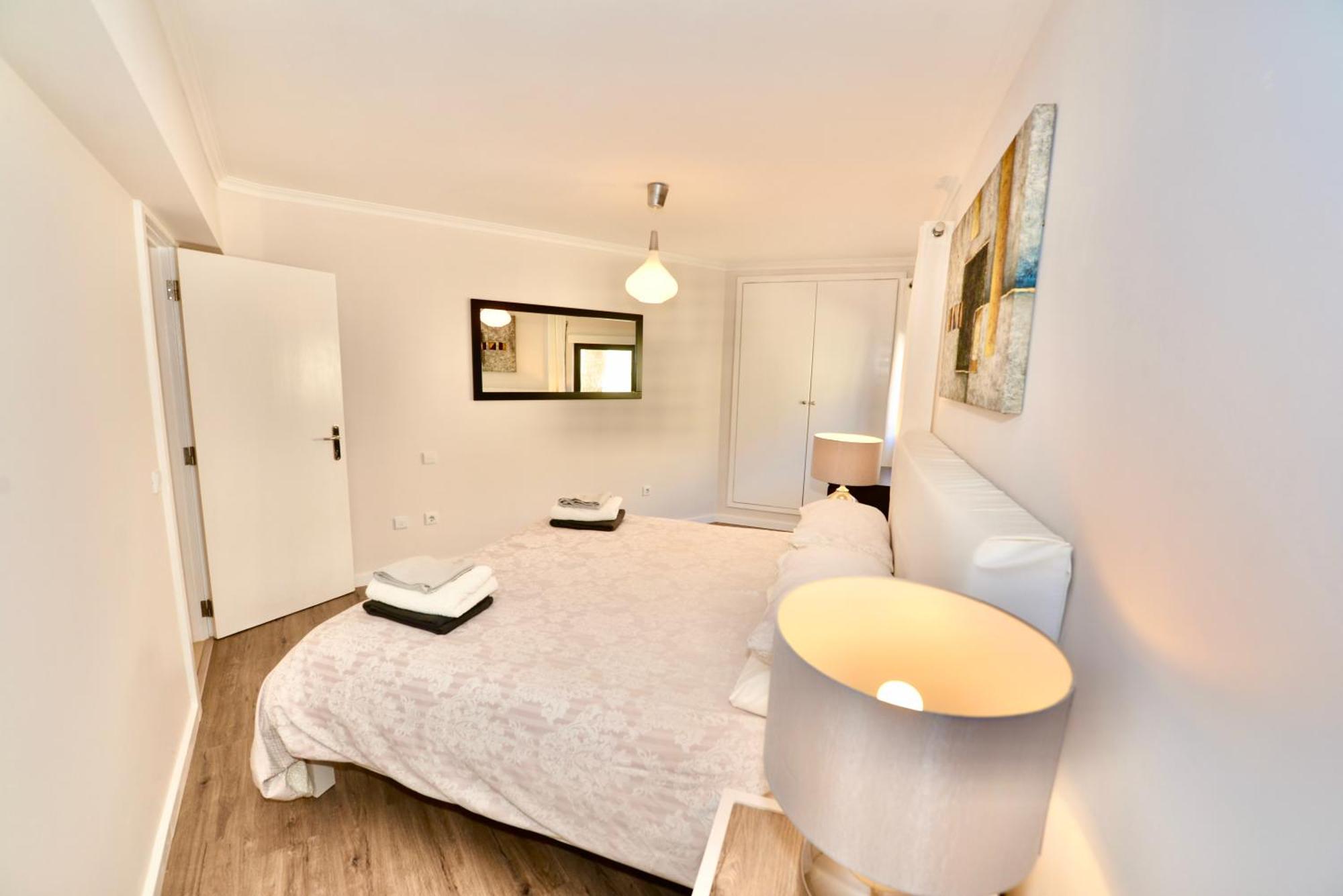 Palm Tree Apartment