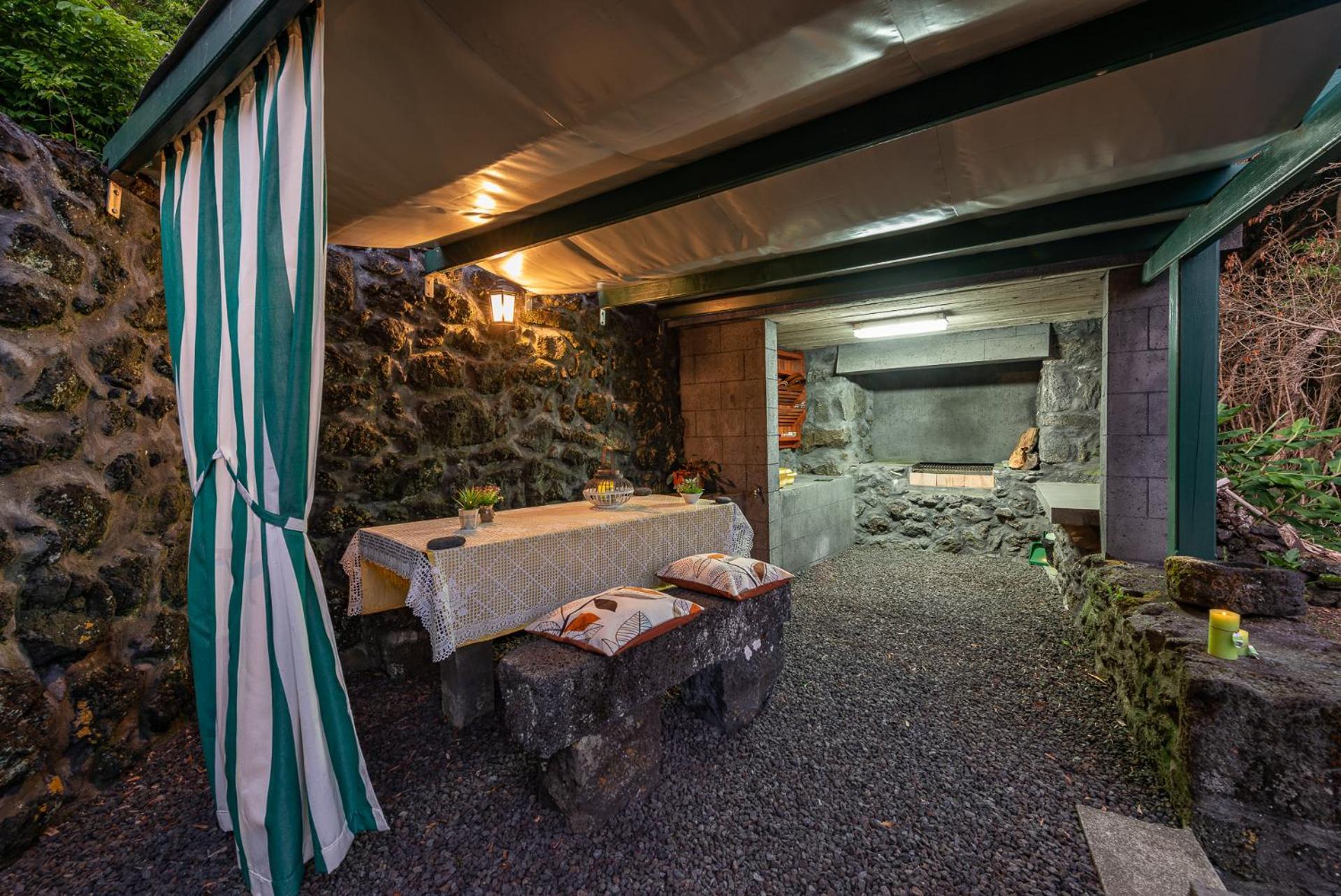 Holiday home Casa De Basalto